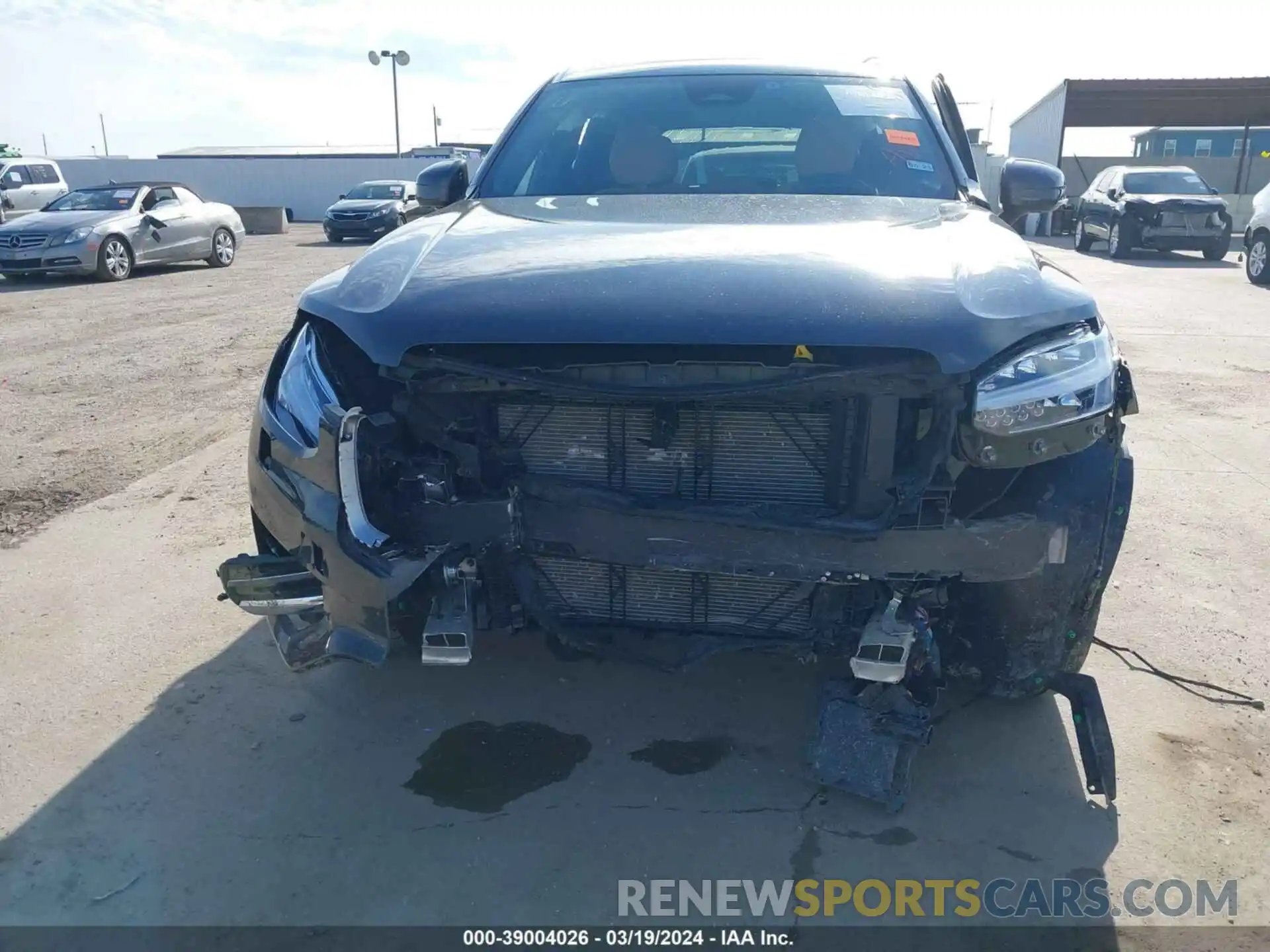 6 Photograph of a damaged car YV4062PA7P1988100 VOLVO XC90 2023