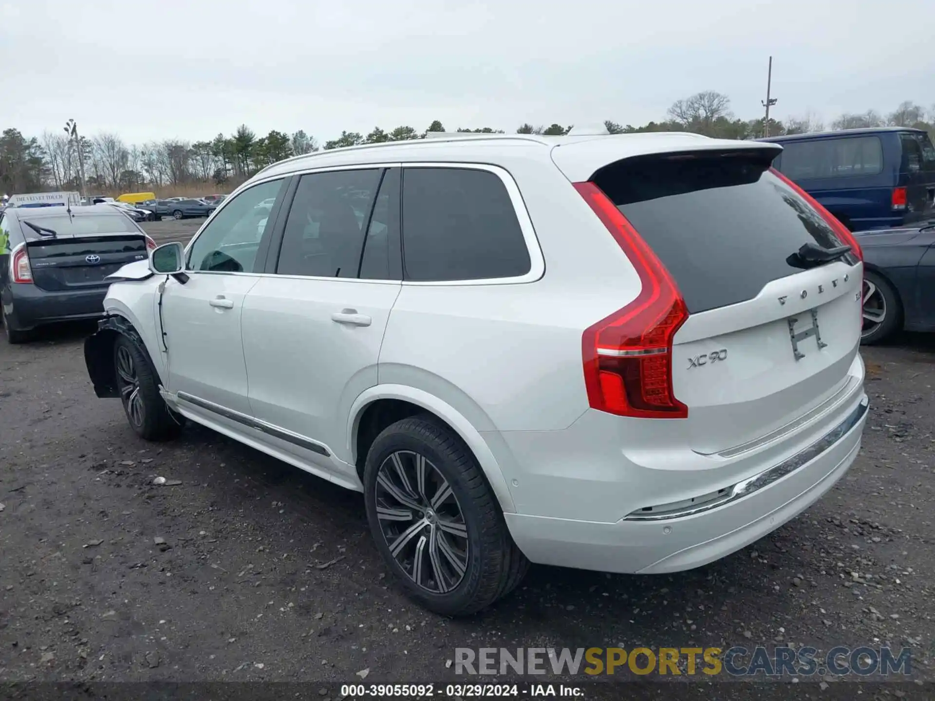 3 Photograph of a damaged car YV4062PN4P1930285 VOLVO XC90 2023