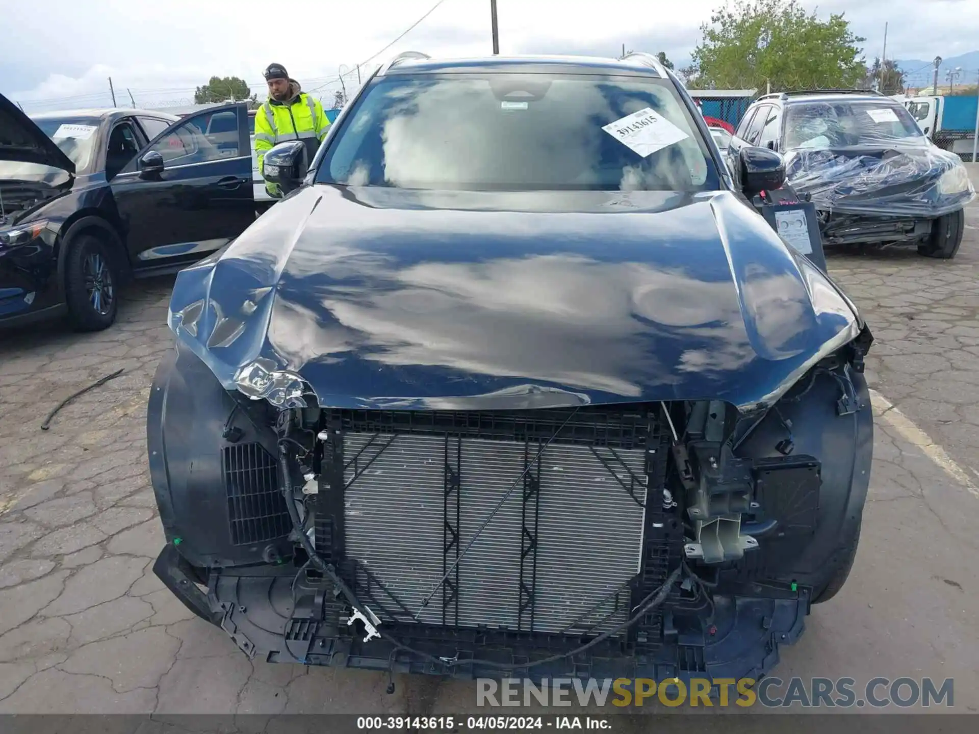 13 Photograph of a damaged car YV4062PE4R1164951 VOLVO XC90 2024