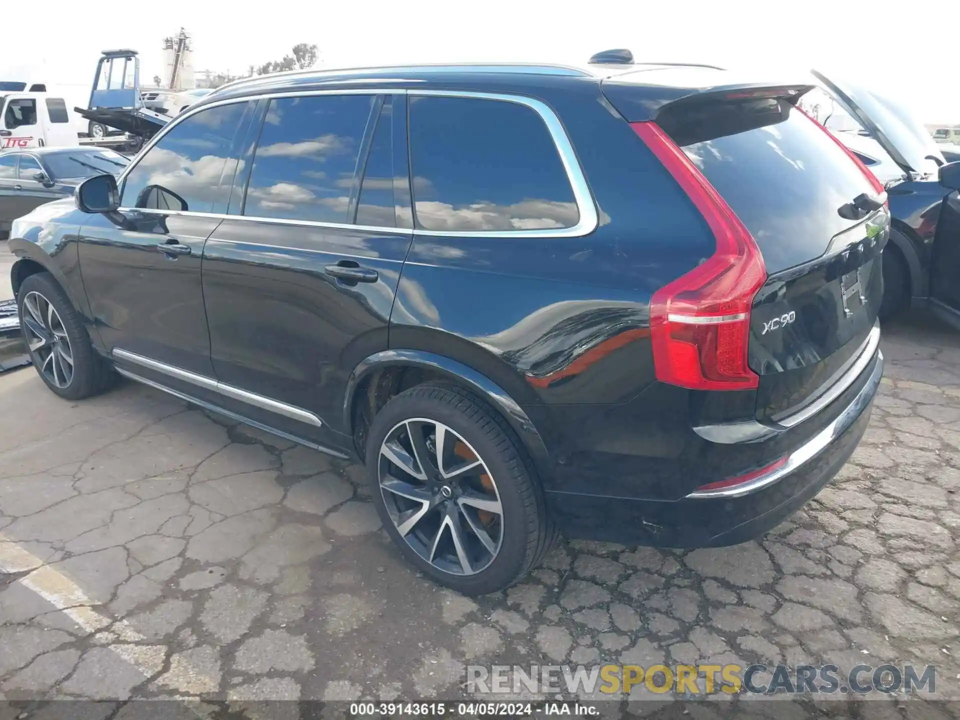 3 Photograph of a damaged car YV4062PE4R1164951 VOLVO XC90 2024