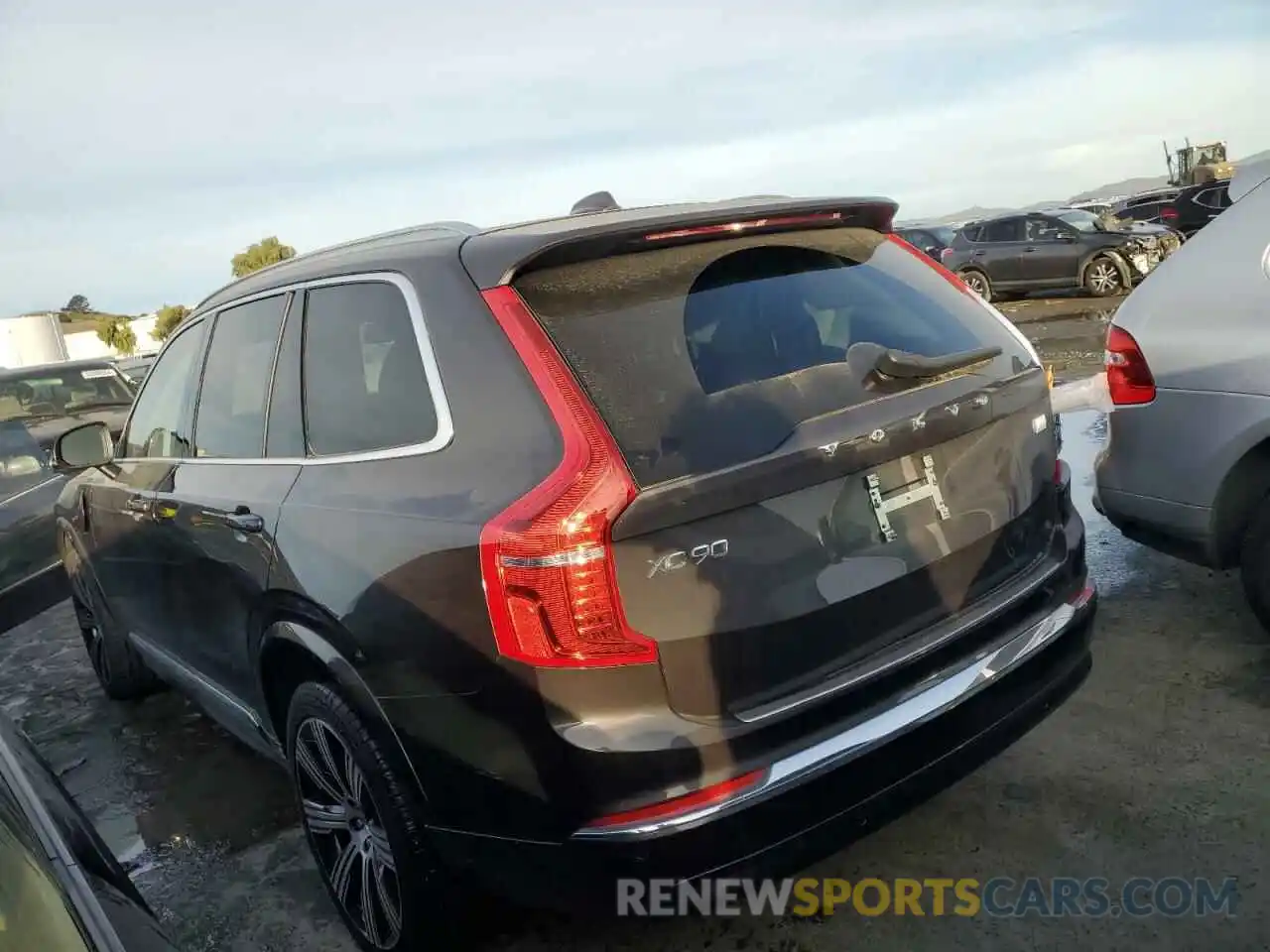 2 Photograph of a damaged car YV4H60CV3P1923504 VOLVO XC90 CORE 2023