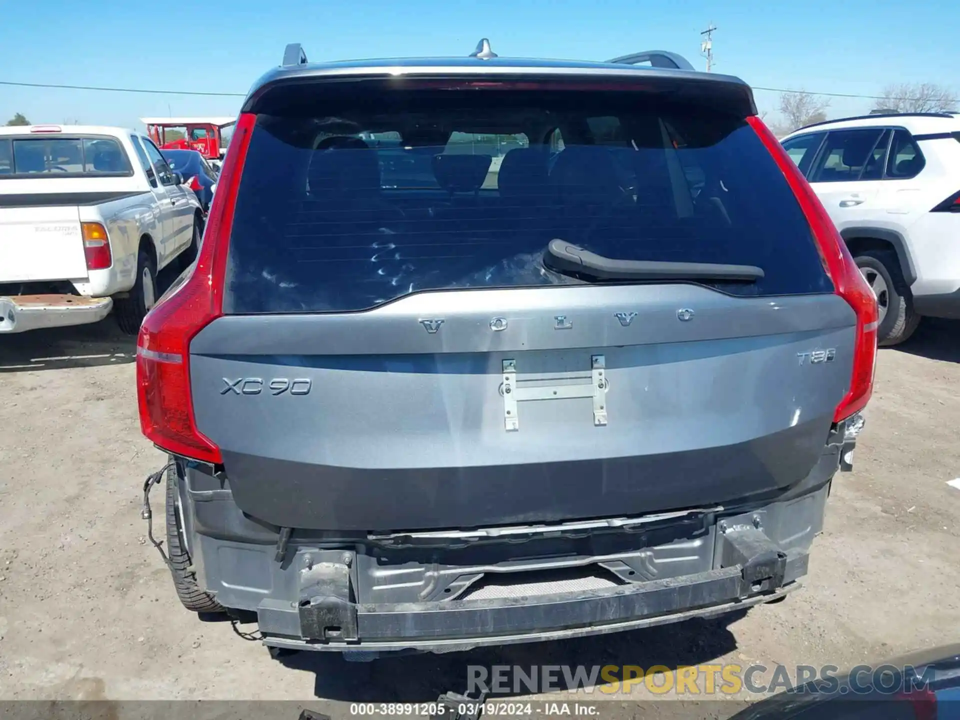 17 Photograph of a damaged car YV4BR0CK1K1464842 VOLVO XC90 HYBRID 2019