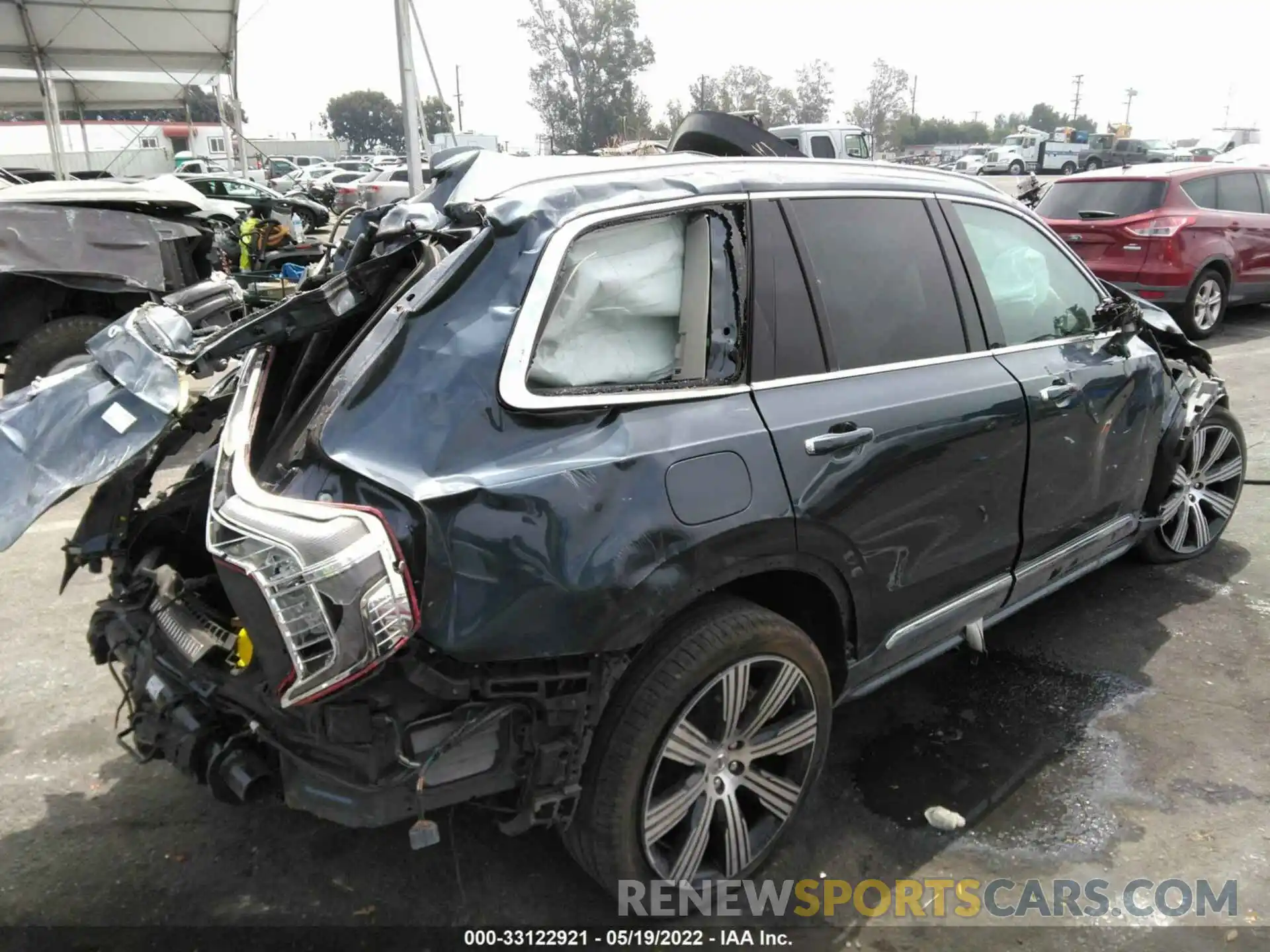 4 Photograph of a damaged car YV4BR0CL7N1812544 VOLVO XC90 RECHARGE 2022