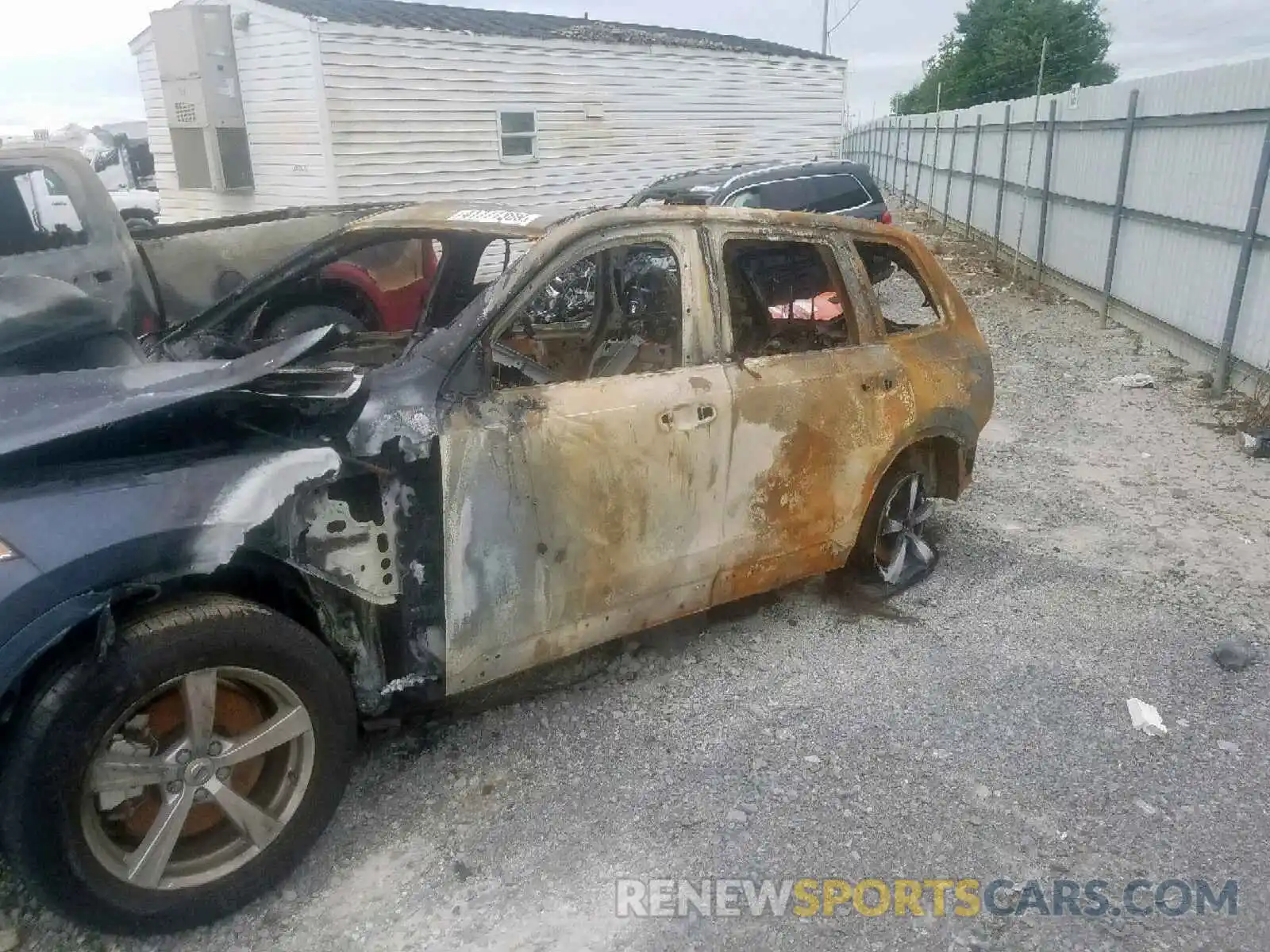 10 Фотография поврежденного автомобиля YV4102CK1K1461084 VOLVO XC90 T5 2019