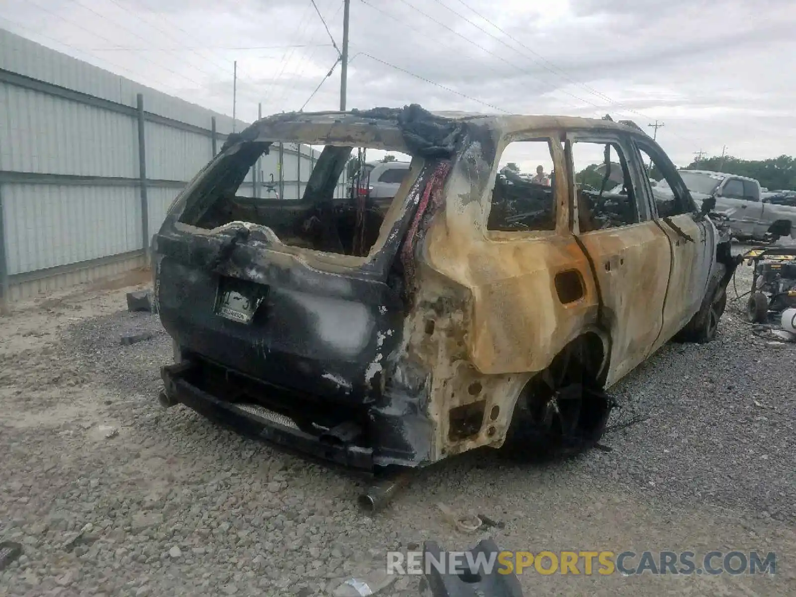 4 Фотография поврежденного автомобиля YV4102CK1K1461084 VOLVO XC90 T5 2019