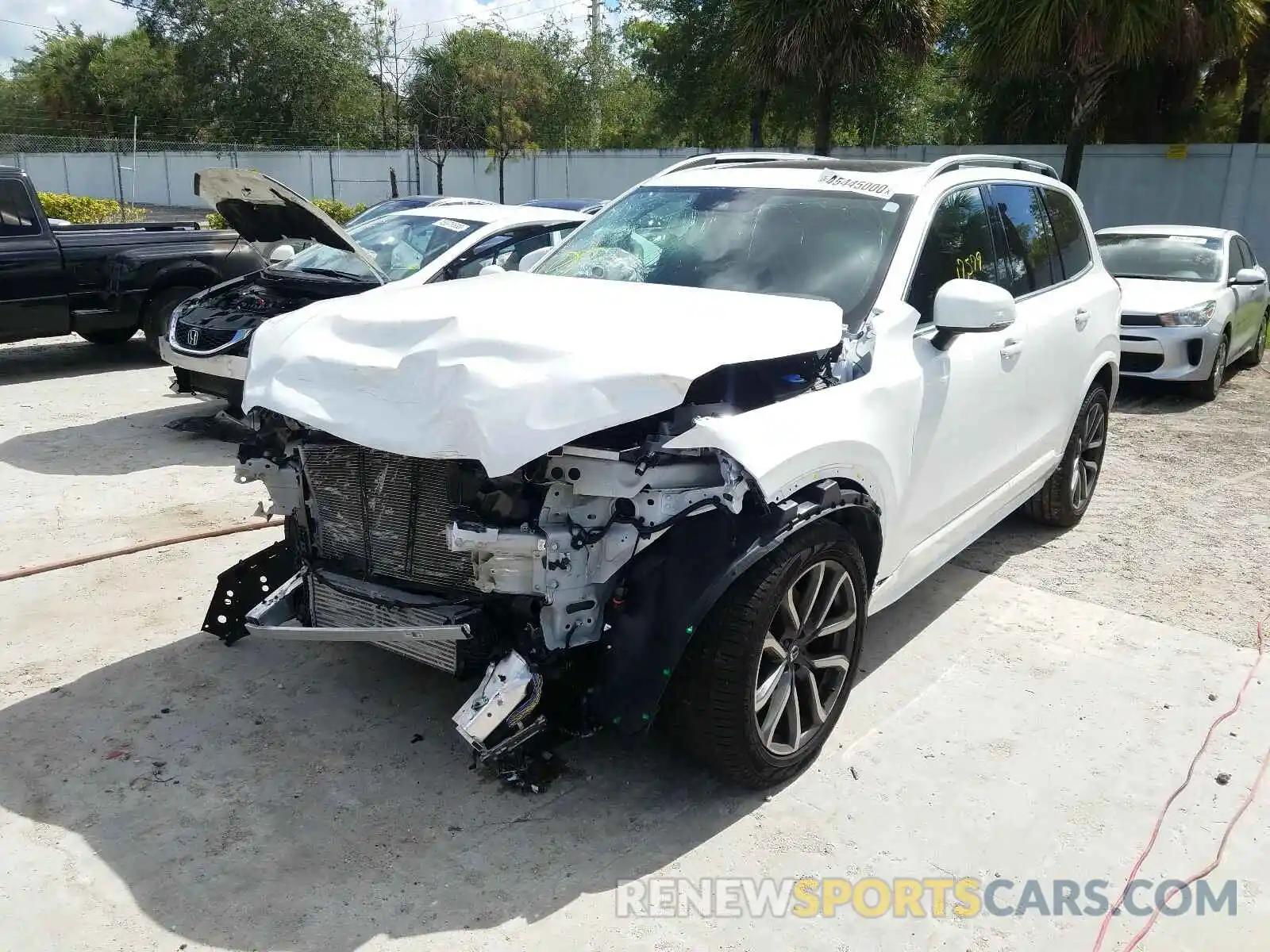 2 Photograph of a damaged car YV4102CK2K1504489 VOLVO XC90 T5 MO 2019