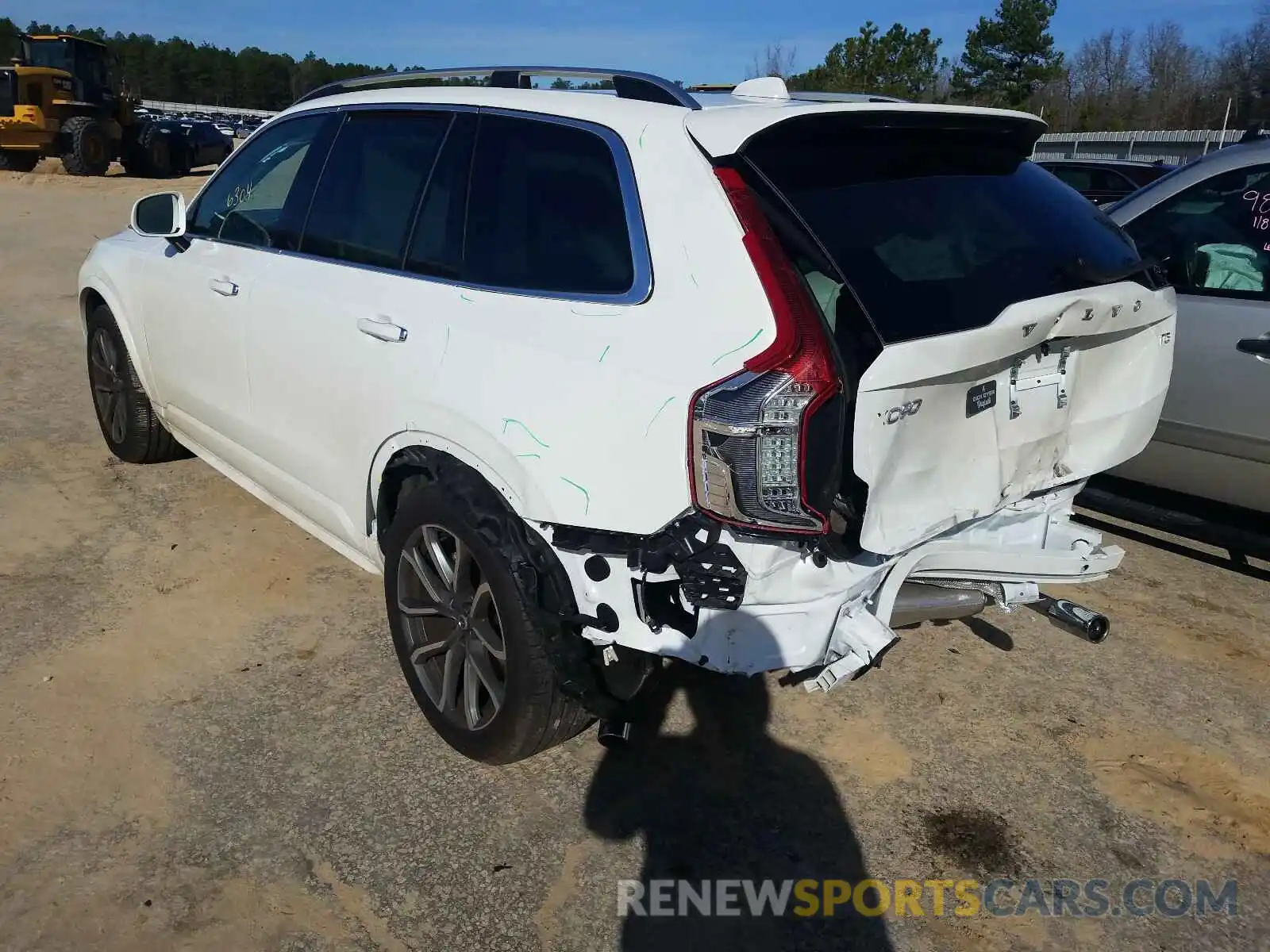 3 Photograph of a damaged car YV4102CK3K1479845 VOLVO XC90 T5 MO 2019