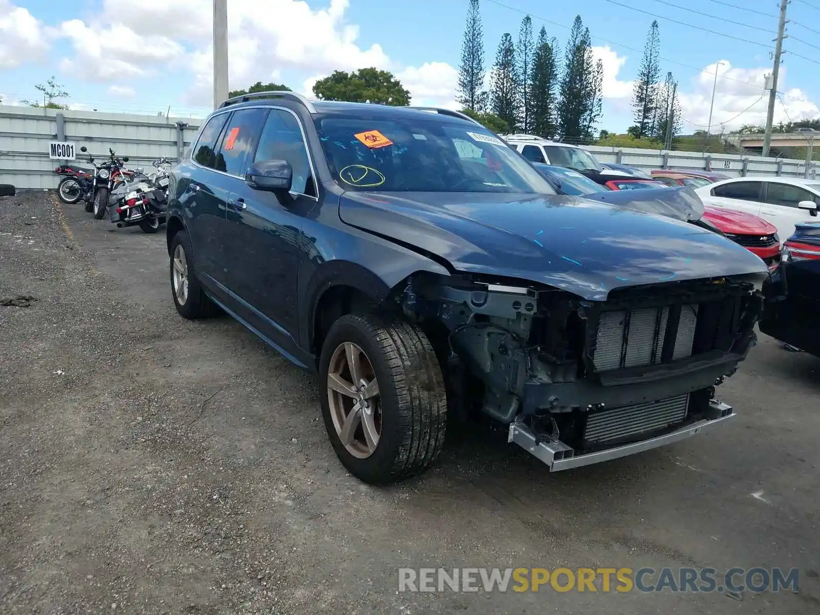 1 Photograph of a damaged car YV4102CK4K1500640 VOLVO XC90 T5 MO 2019