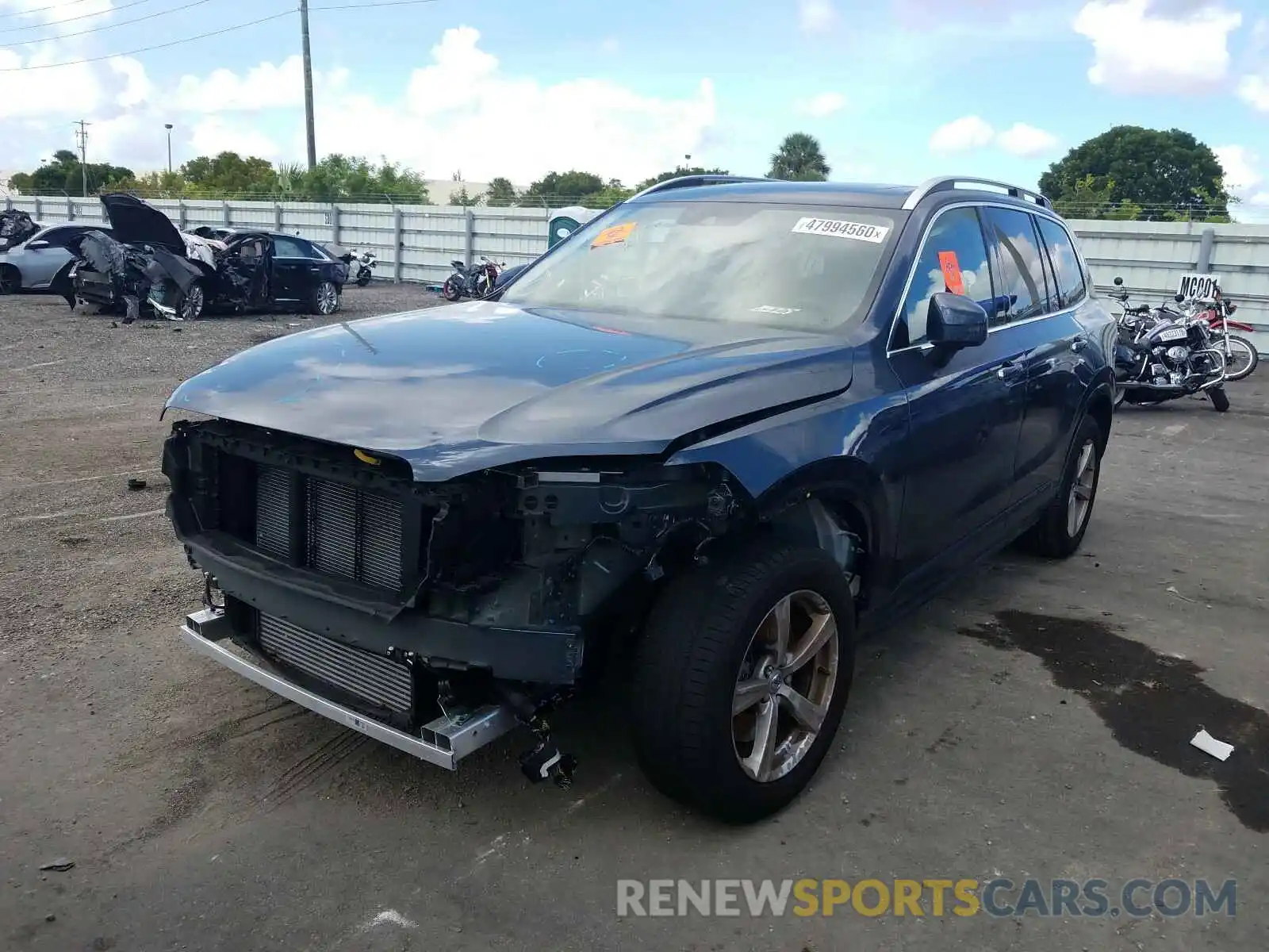 2 Photograph of a damaged car YV4102CK4K1500640 VOLVO XC90 T5 MO 2019