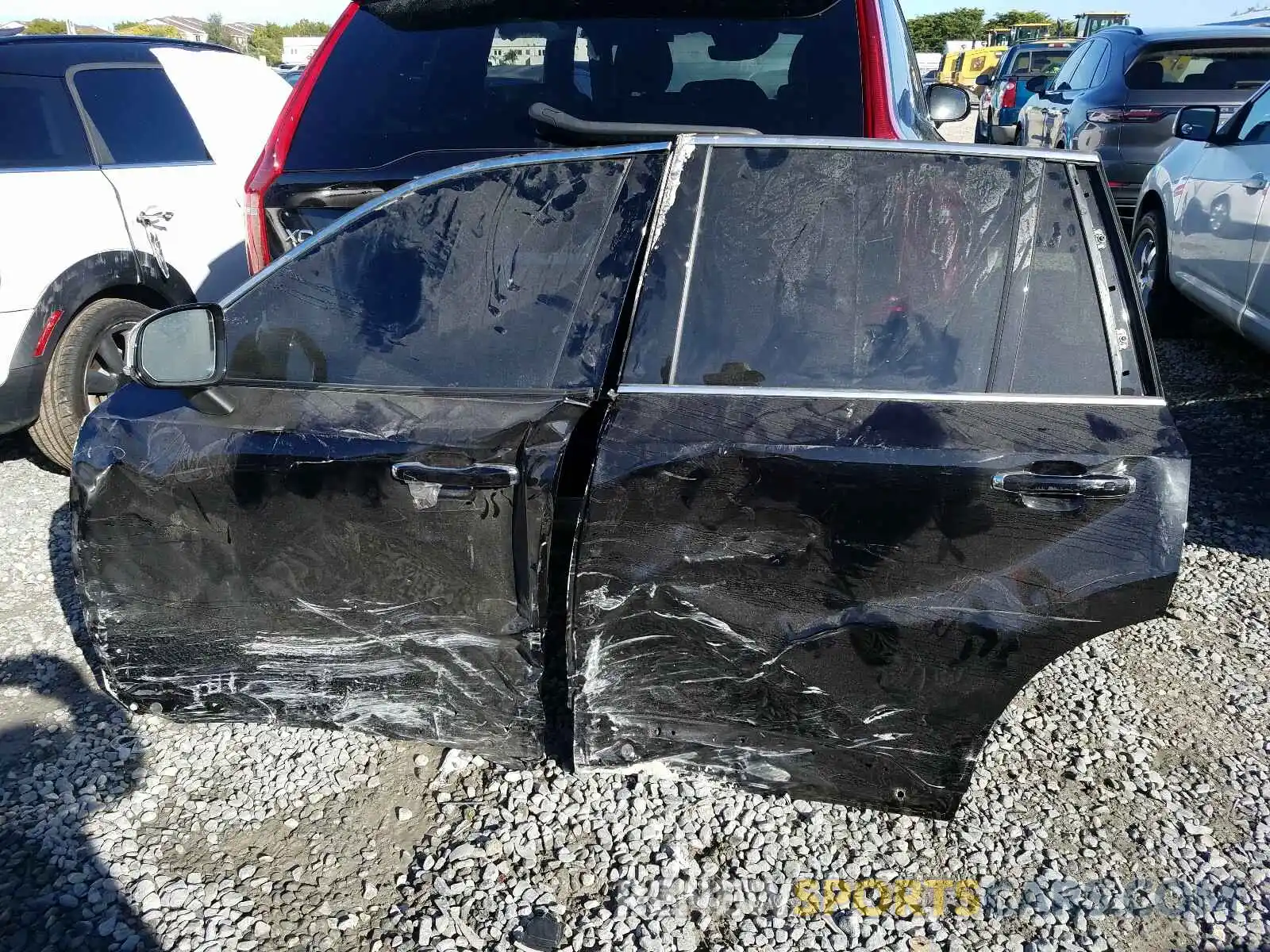 9 Photograph of a damaged car YV4102CK7K1511258 VOLVO XC90 T5 MO 2019