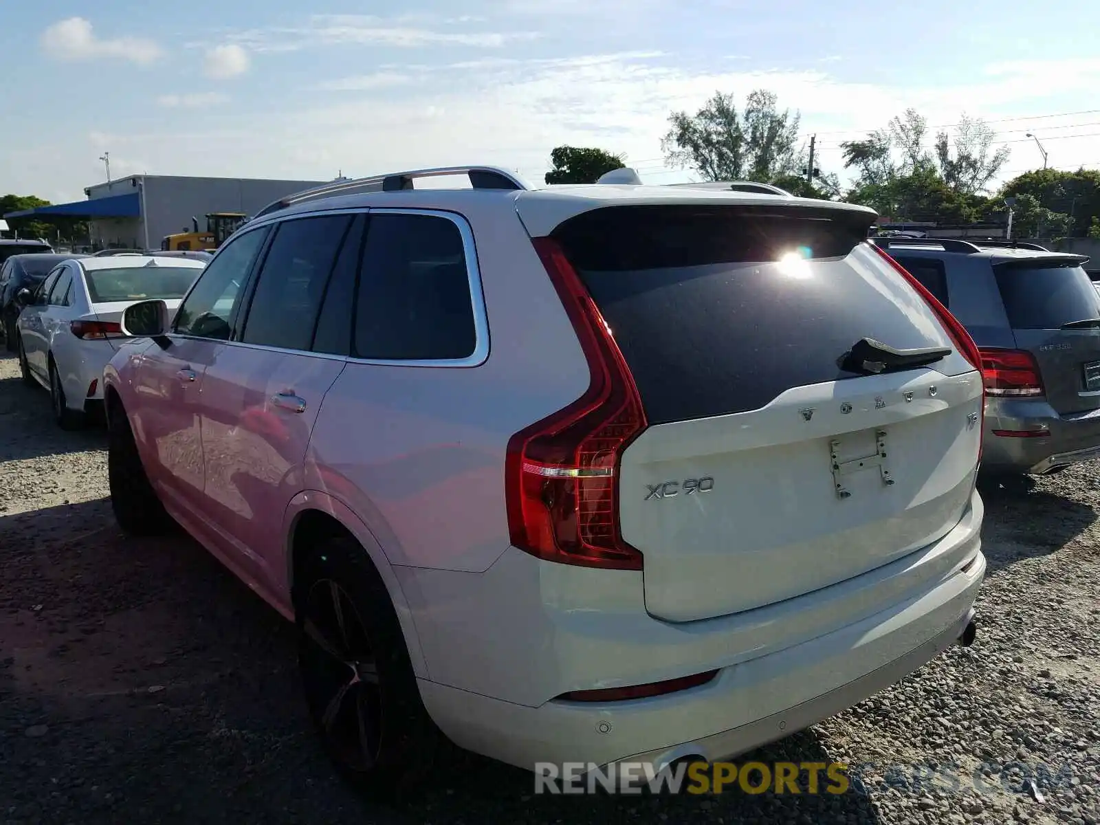 3 Photograph of a damaged car YV4102CK8K1431189 VOLVO XC90 T5 MO 2019