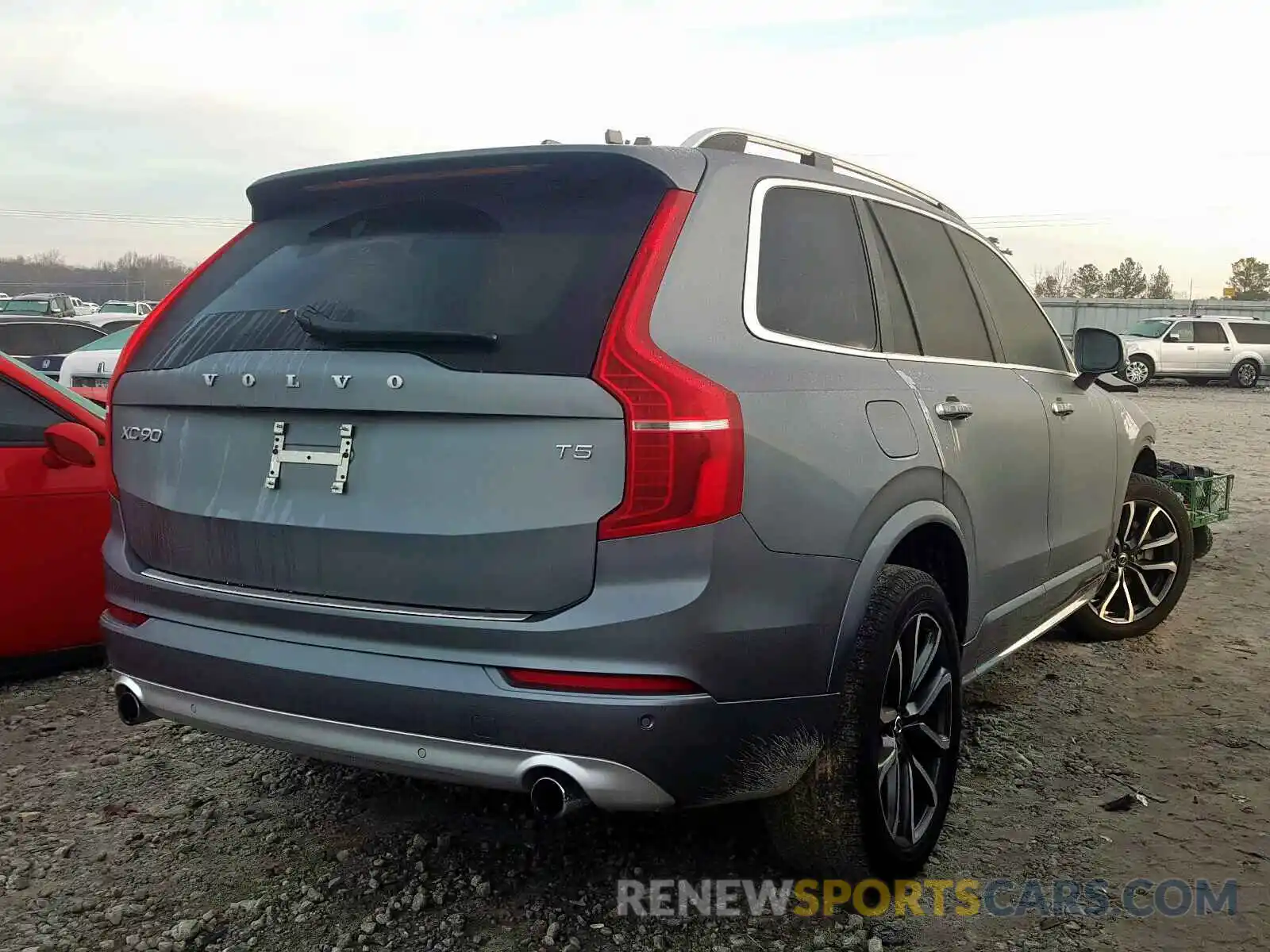 4 Photograph of a damaged car YV4102CKXK1449497 VOLVO XC90 T5 MO 2019