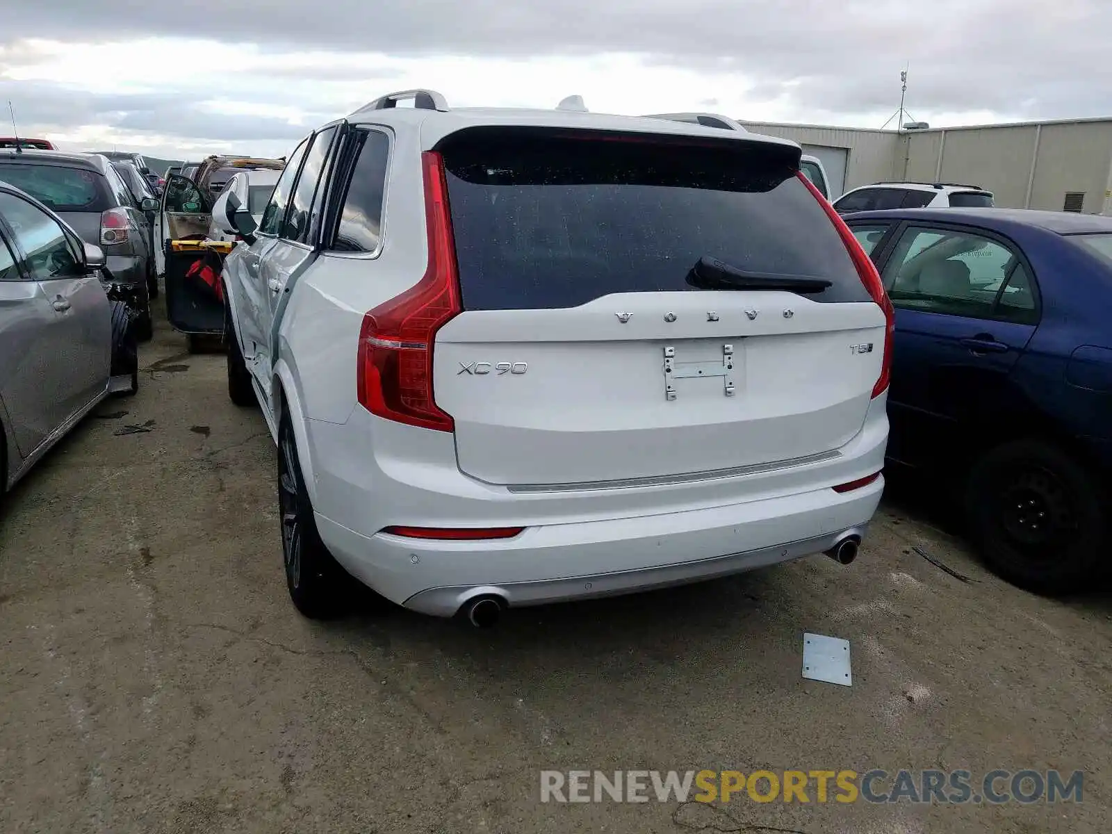 3 Photograph of a damaged car YV4102PK1K1489090 VOLVO XC90 T5 MO 2019