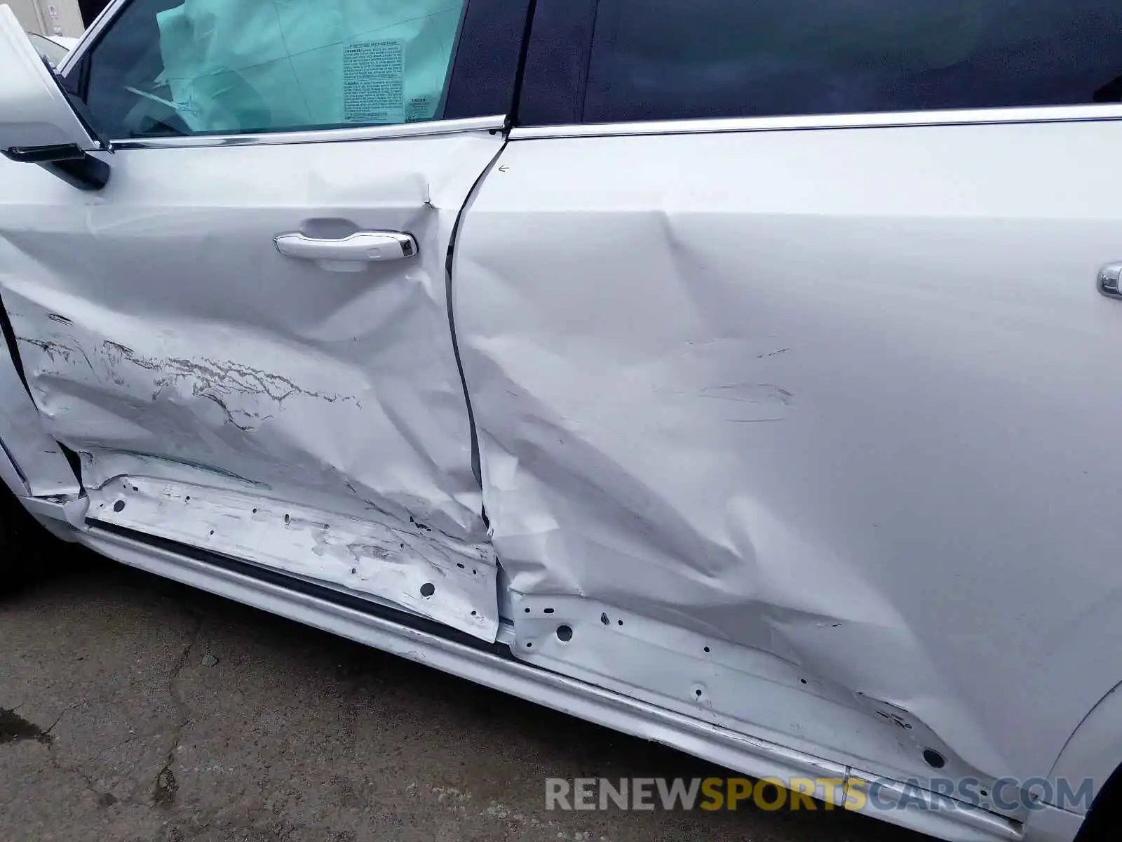 9 Photograph of a damaged car YV4102PK1K1489090 VOLVO XC90 T5 MO 2019