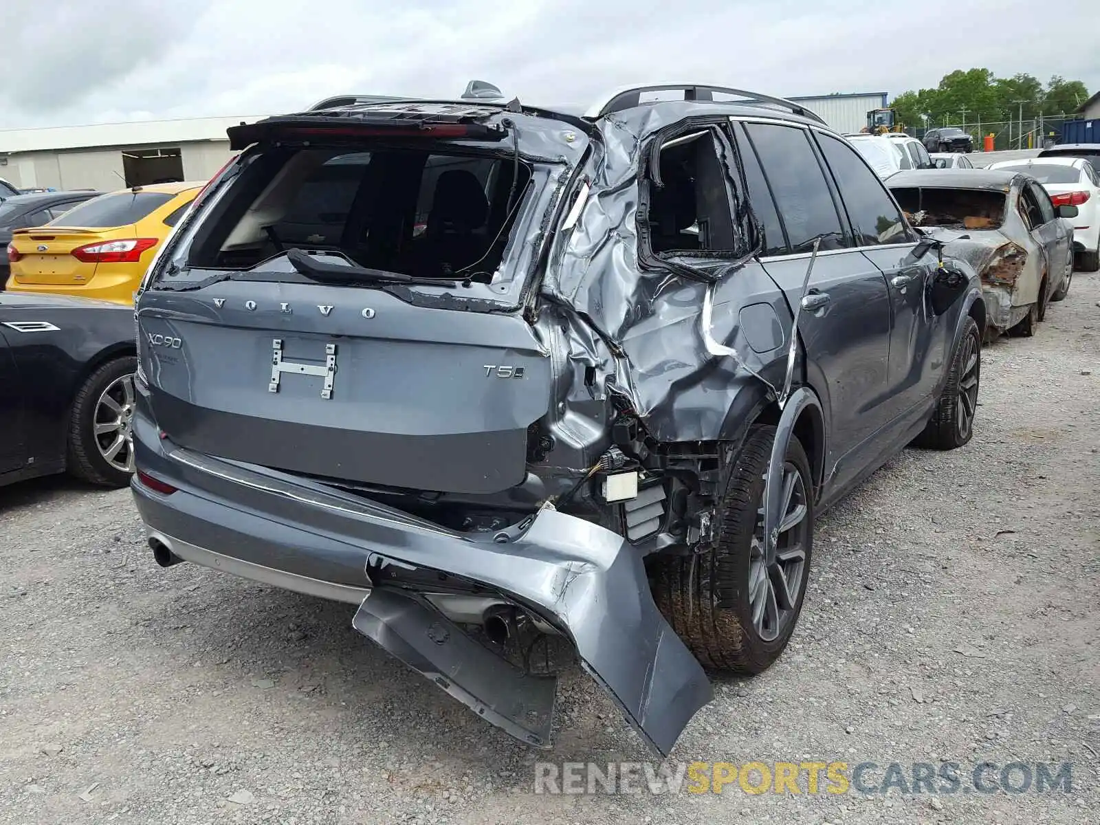 4 Photograph of a damaged car YV4102PK4K1418000 VOLVO XC90 T5 MO 2019