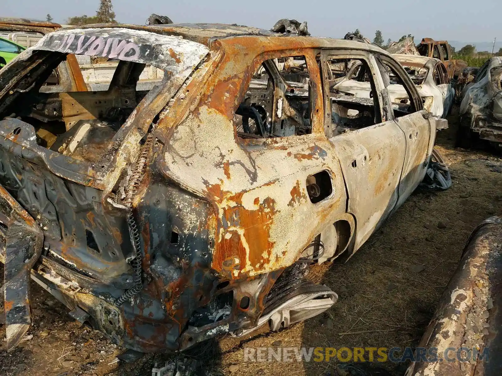 9 Photograph of a damaged car YV4102PM8K1418941 VOLVO XC90 T5 R- 2019