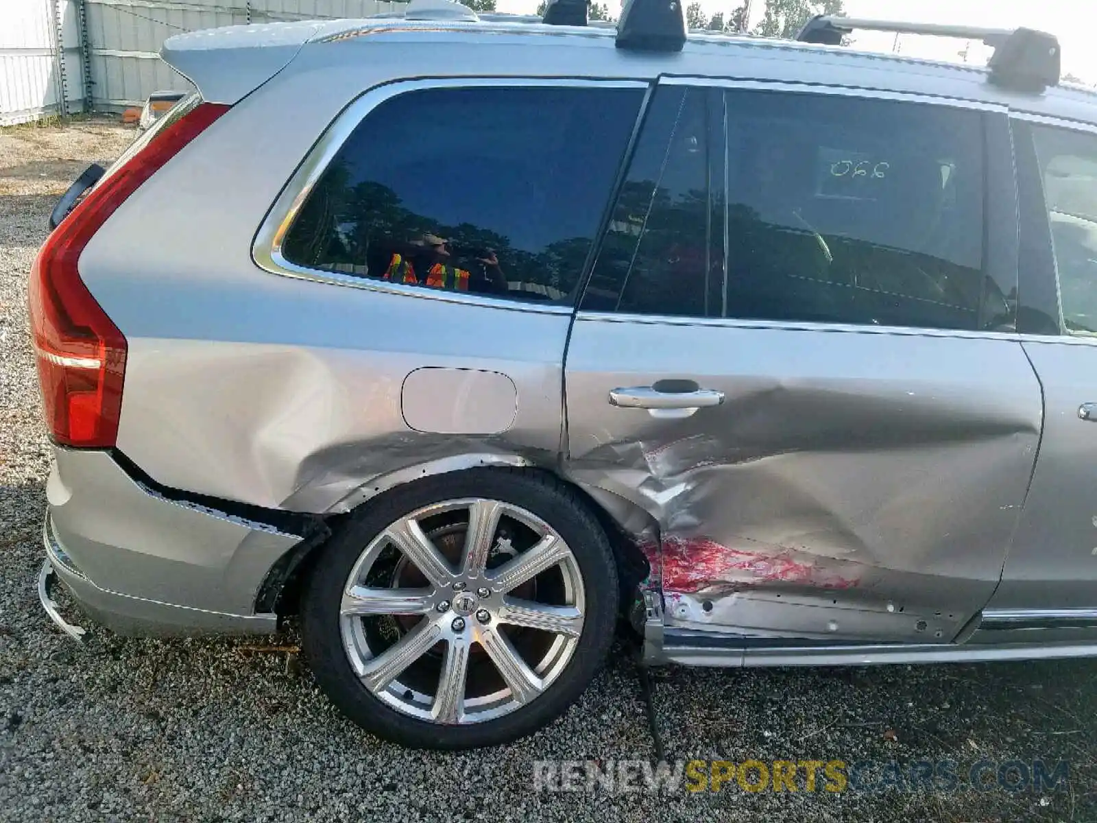 9 Photograph of a damaged car YV4A22PL5K1470500 VOLVO XC90 T6 2019