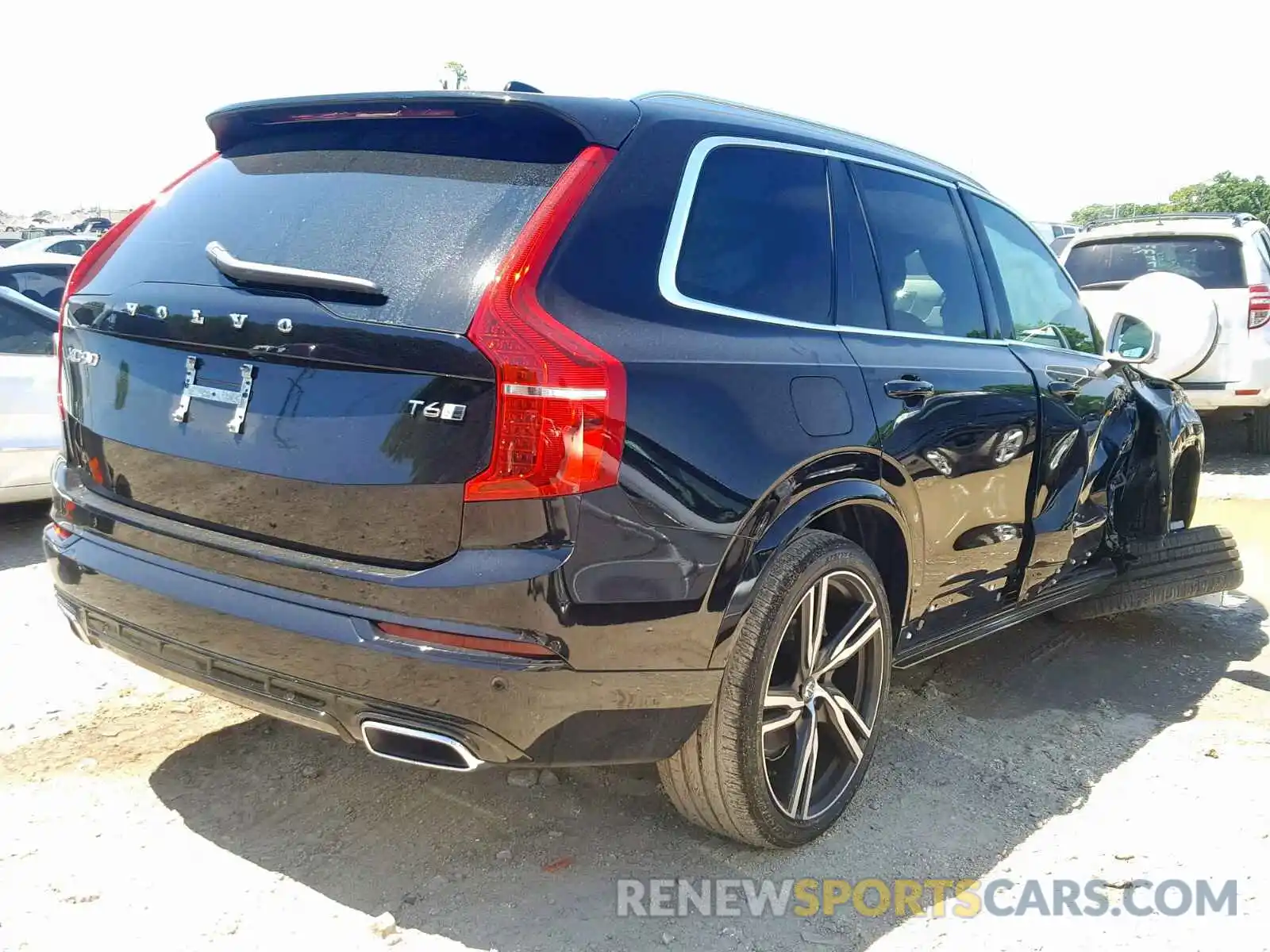 4 Photograph of a damaged car YV4A22PM3K1492441 VOLVO XC90 T6 2019