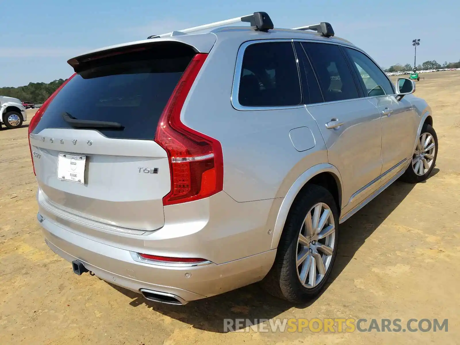 4 Photograph of a damaged car YV4A22PL2K1486136 VOLVO XC90 T6 IN 2019