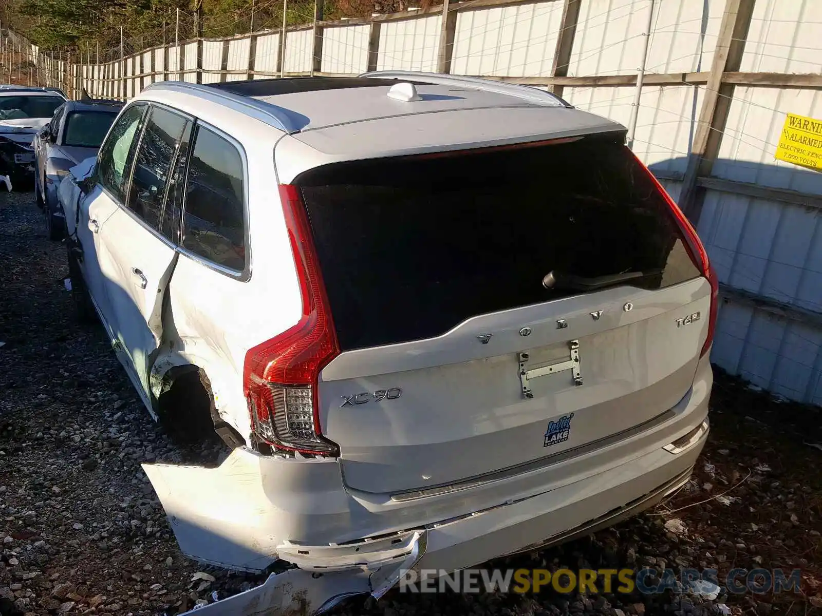 3 Photograph of a damaged car YV4A22PL3K1422963 VOLVO XC90 T6 IN 2019