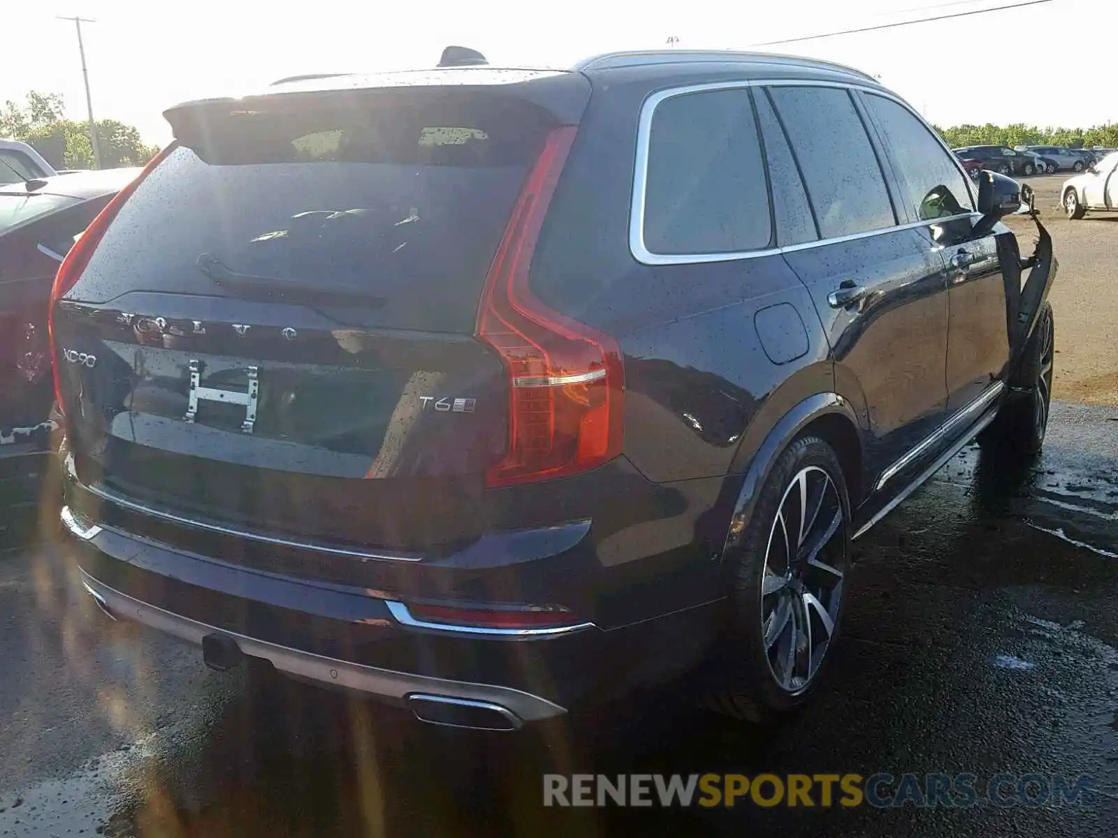 4 Photograph of a damaged car YV4A22PL5K1491931 VOLVO XC90 T6 IN 2019