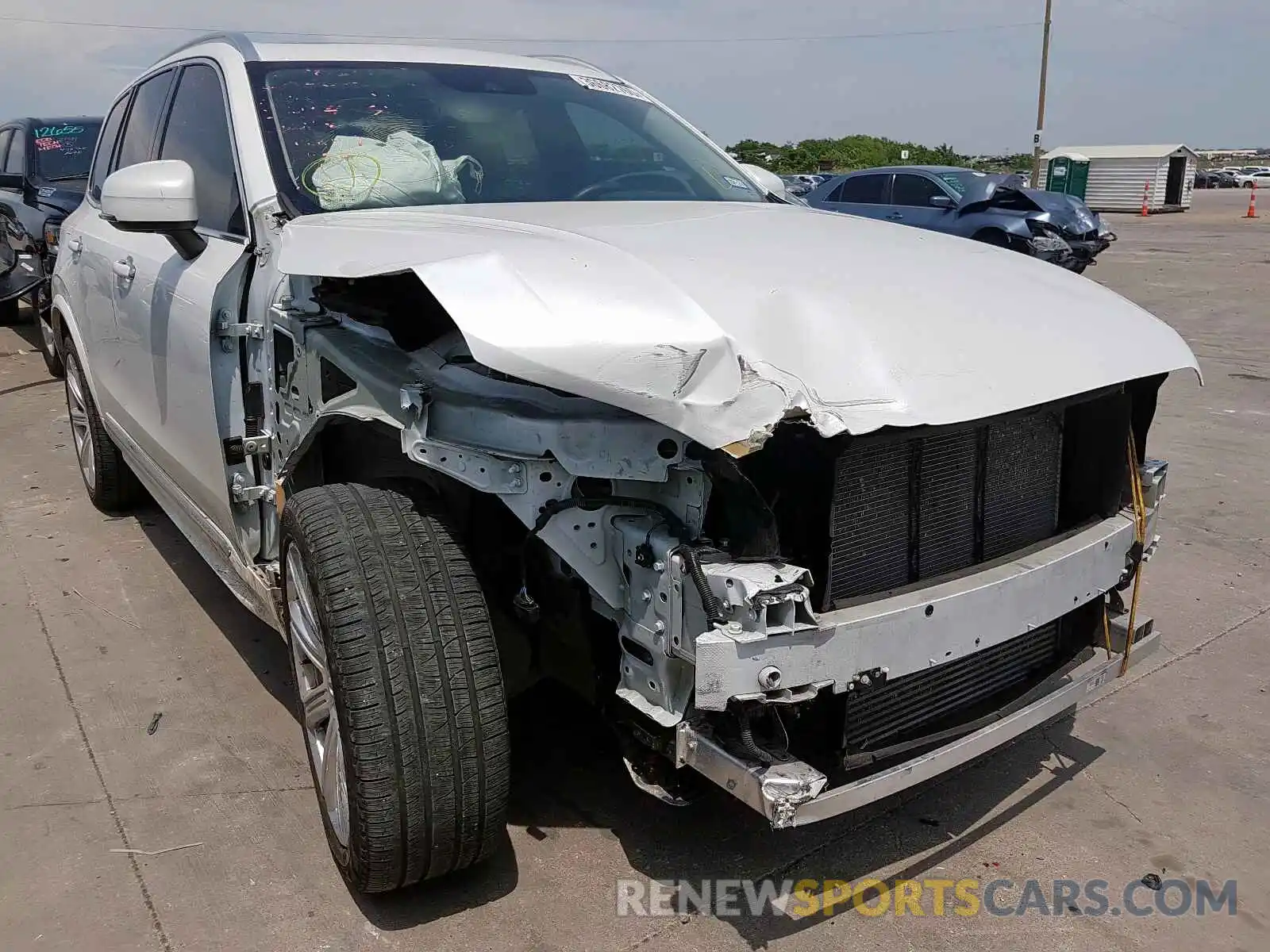 1 Photograph of a damaged car YV4A22PL6K1415912 VOLVO XC90 T6 IN 2019