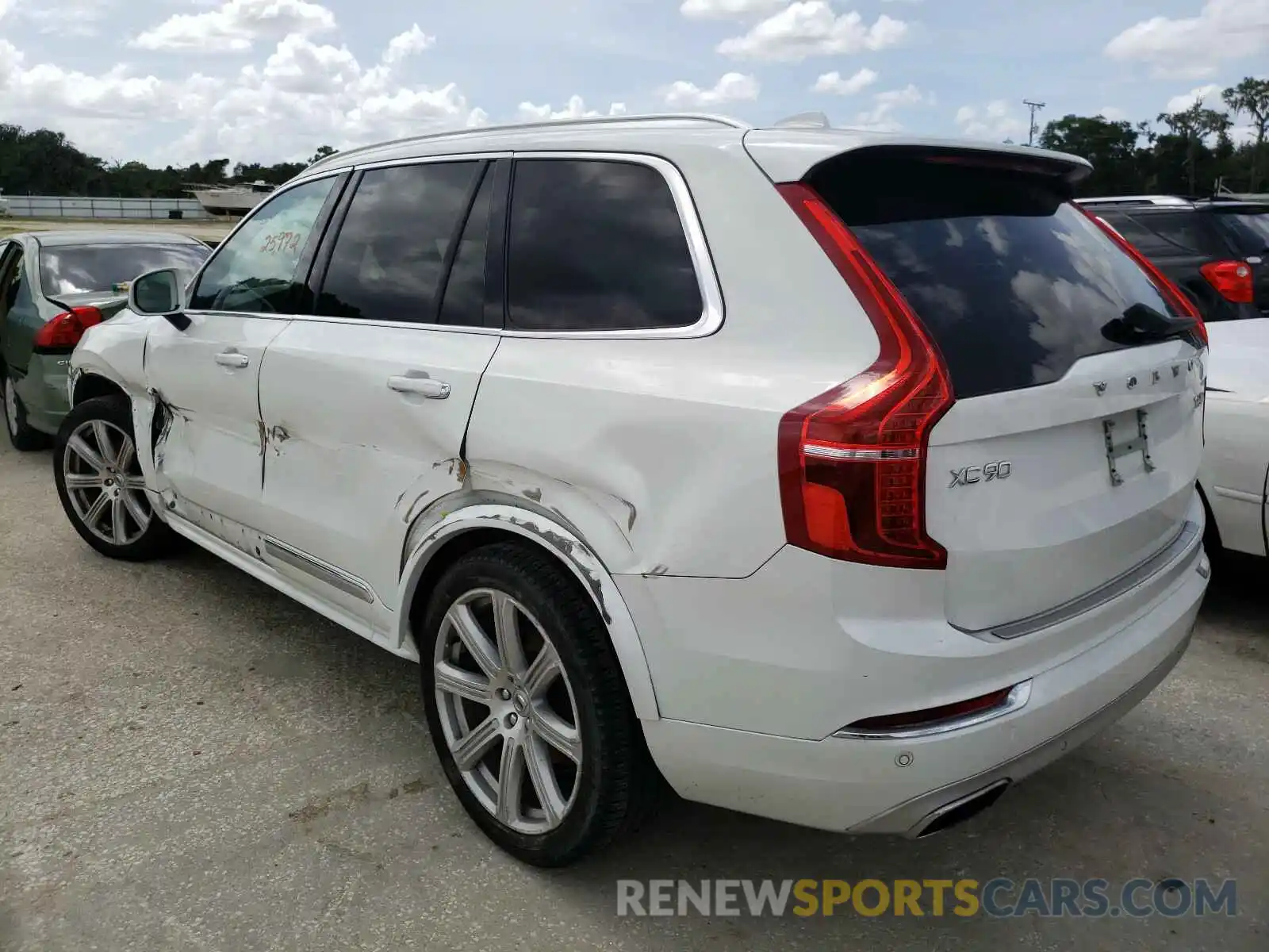 3 Фотография поврежденного автомобиля YV4A22PL7K1494295 VOLVO XC90 T6 IN 2019