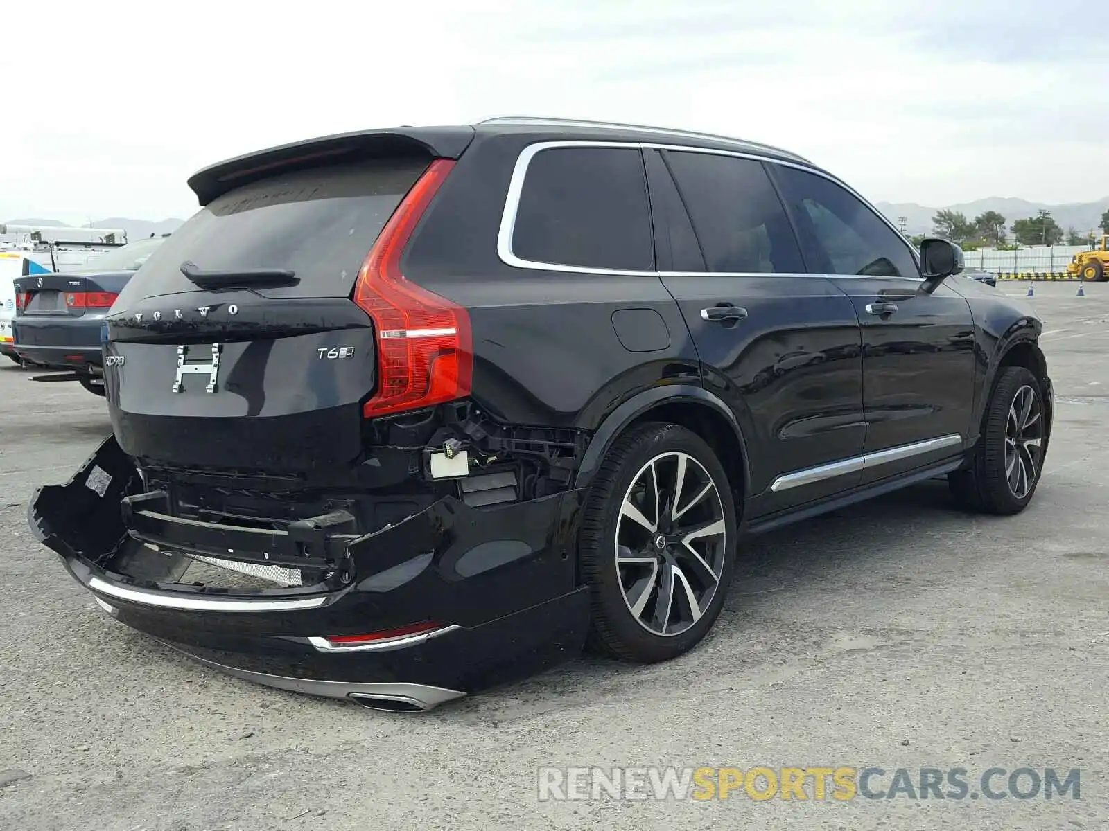 4 Photograph of a damaged car YV4A22PL8K1484343 VOLVO XC90 T6 IN 2019