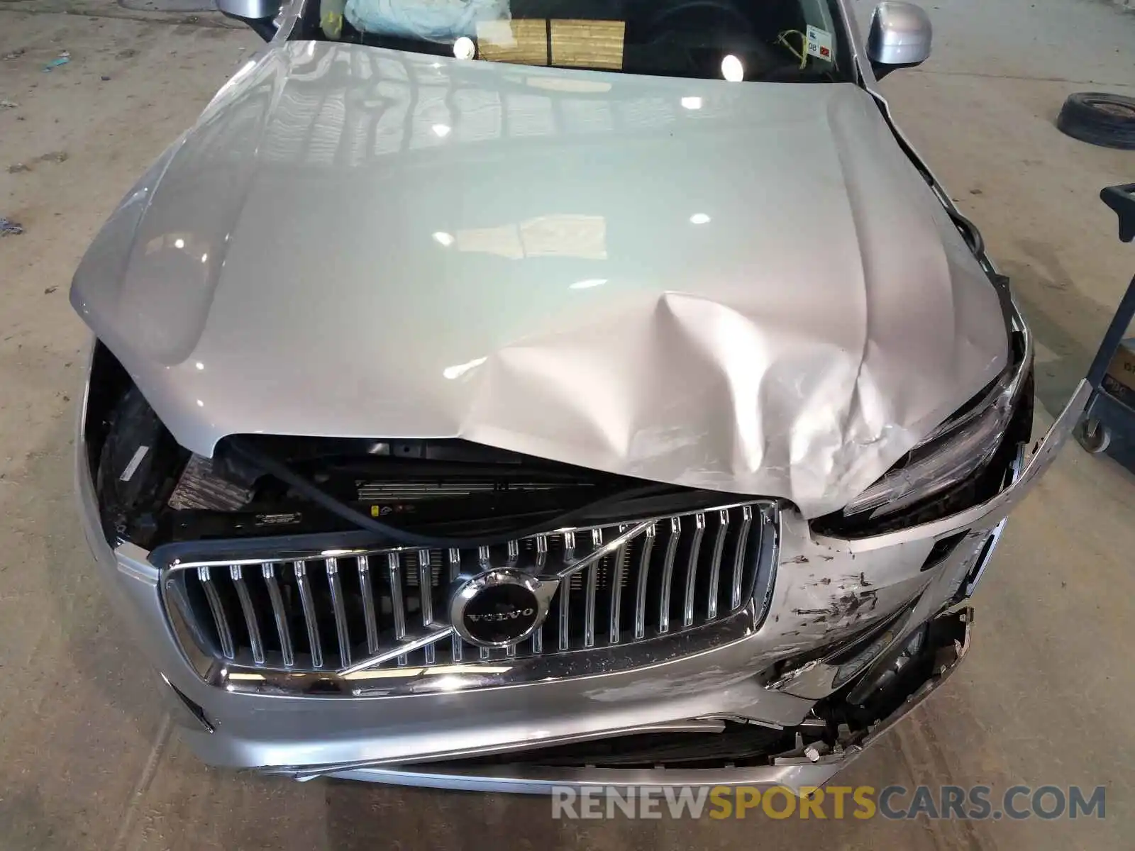 9 Photograph of a damaged car YV4A22PL3L1592953 VOLVO XC90 T6 IN 2020