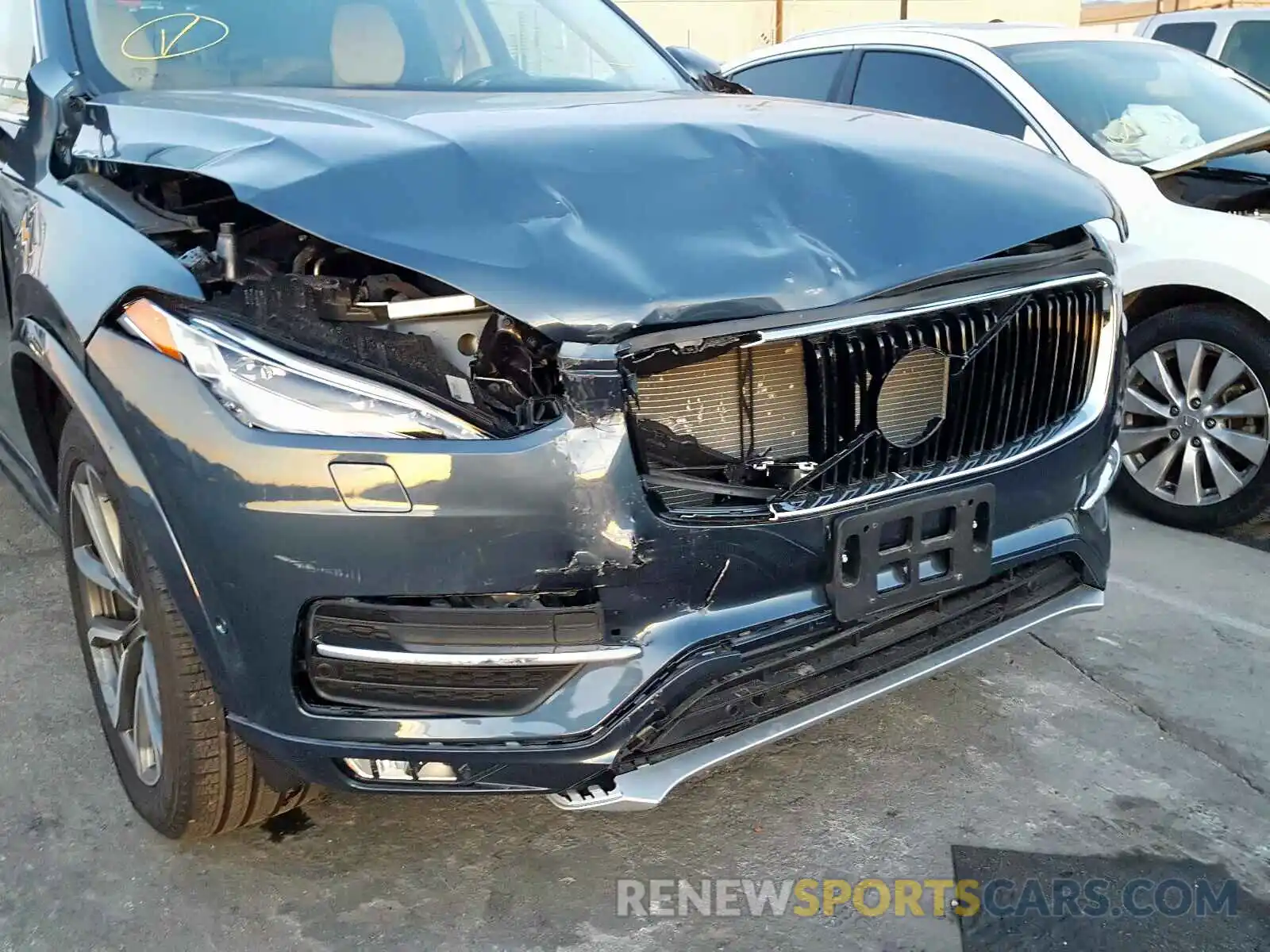 9 Фотография поврежденного автомобиля YV4A22PK2K1448445 VOLVO XC90 T6 MO 2019