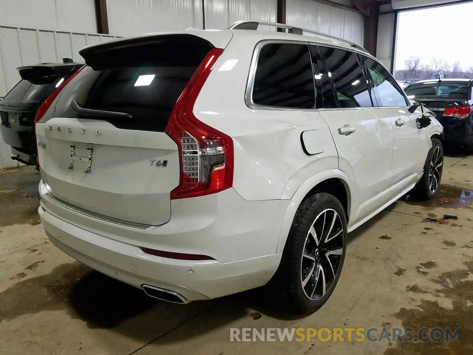 4 Фотография поврежденного автомобиля YV4A22PK3K1500309 VOLVO XC90 T6 MO 2019