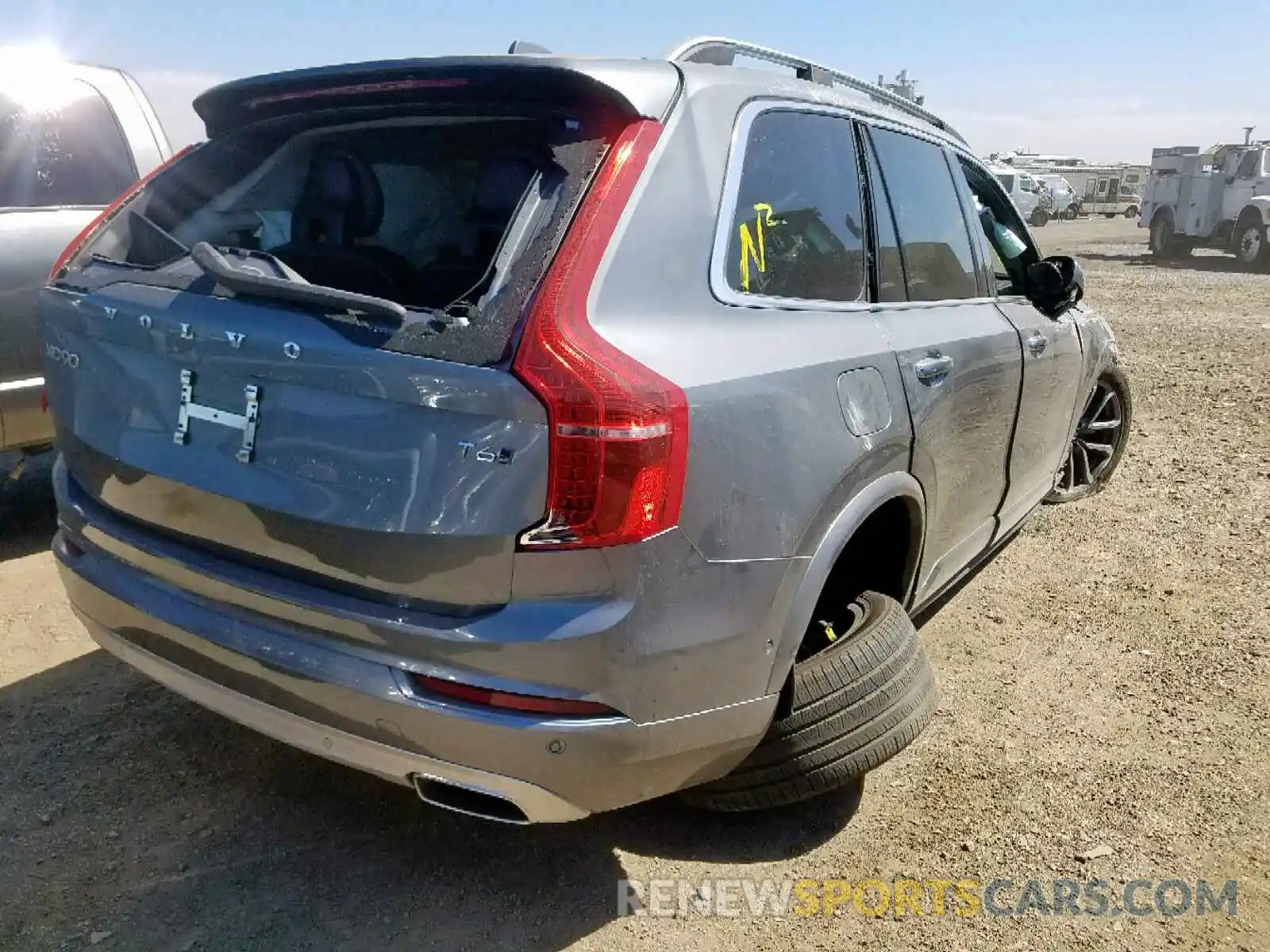 4 Фотография поврежденного автомобиля YV4A22PK4K1460984 VOLVO XC90 T6 MO 2019