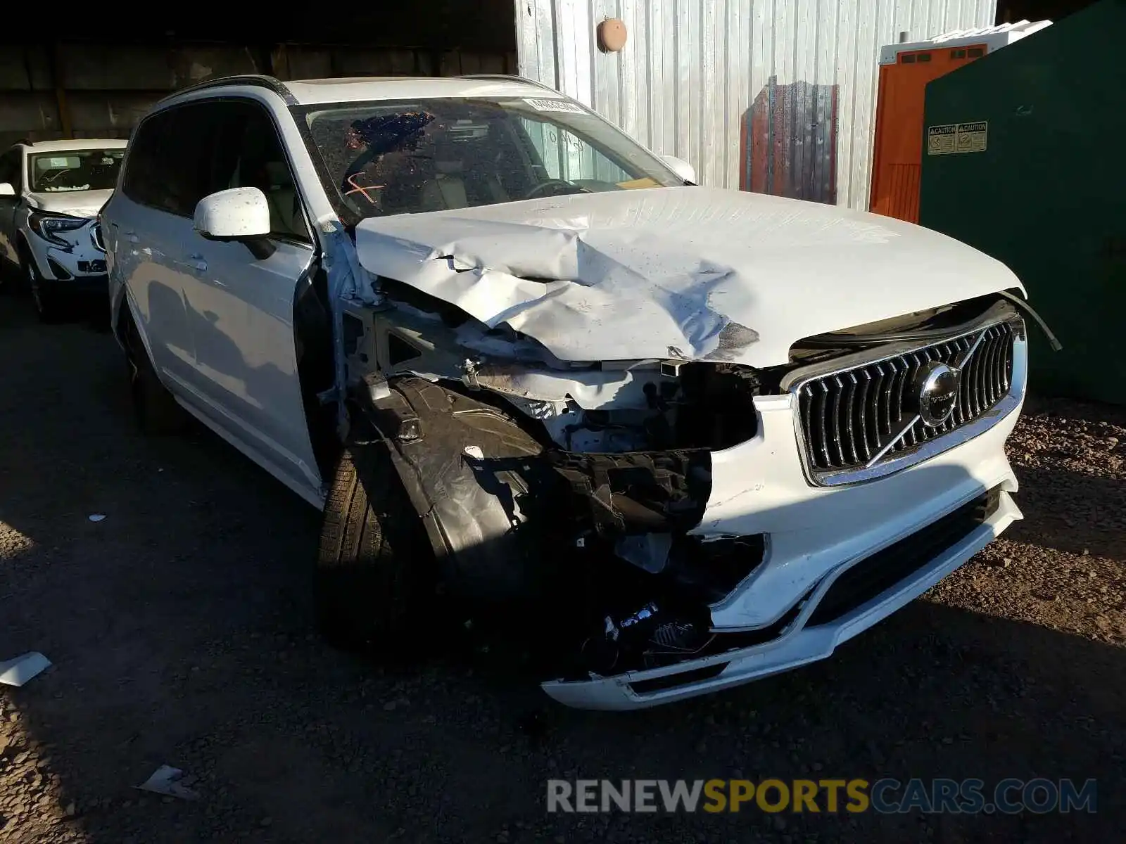 1 Photograph of a damaged car YV4A221K9L1565918 VOLVO XC90 T6 MO 2020