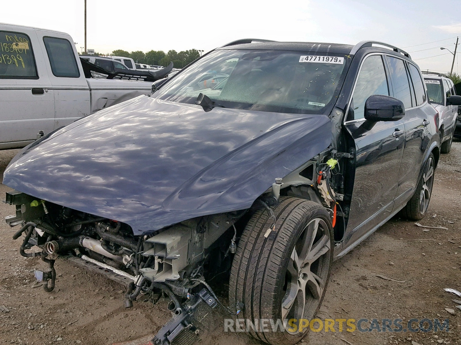 2 Photograph of a damaged car YV4BR0CK4K1465922 VOLVO XC90 T8 MO 2019