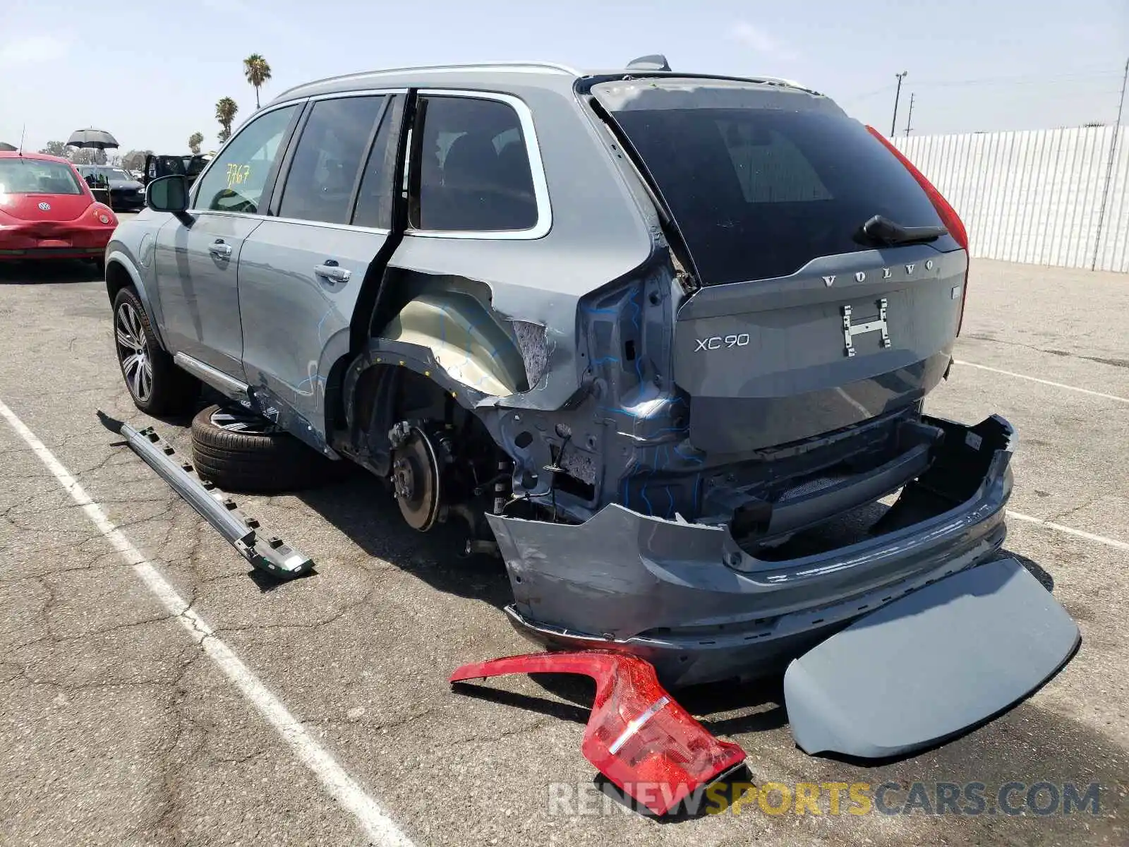 3 Photograph of a damaged car YV4BR00L8M1679277 VOLVO XC90 T8 RE 2021