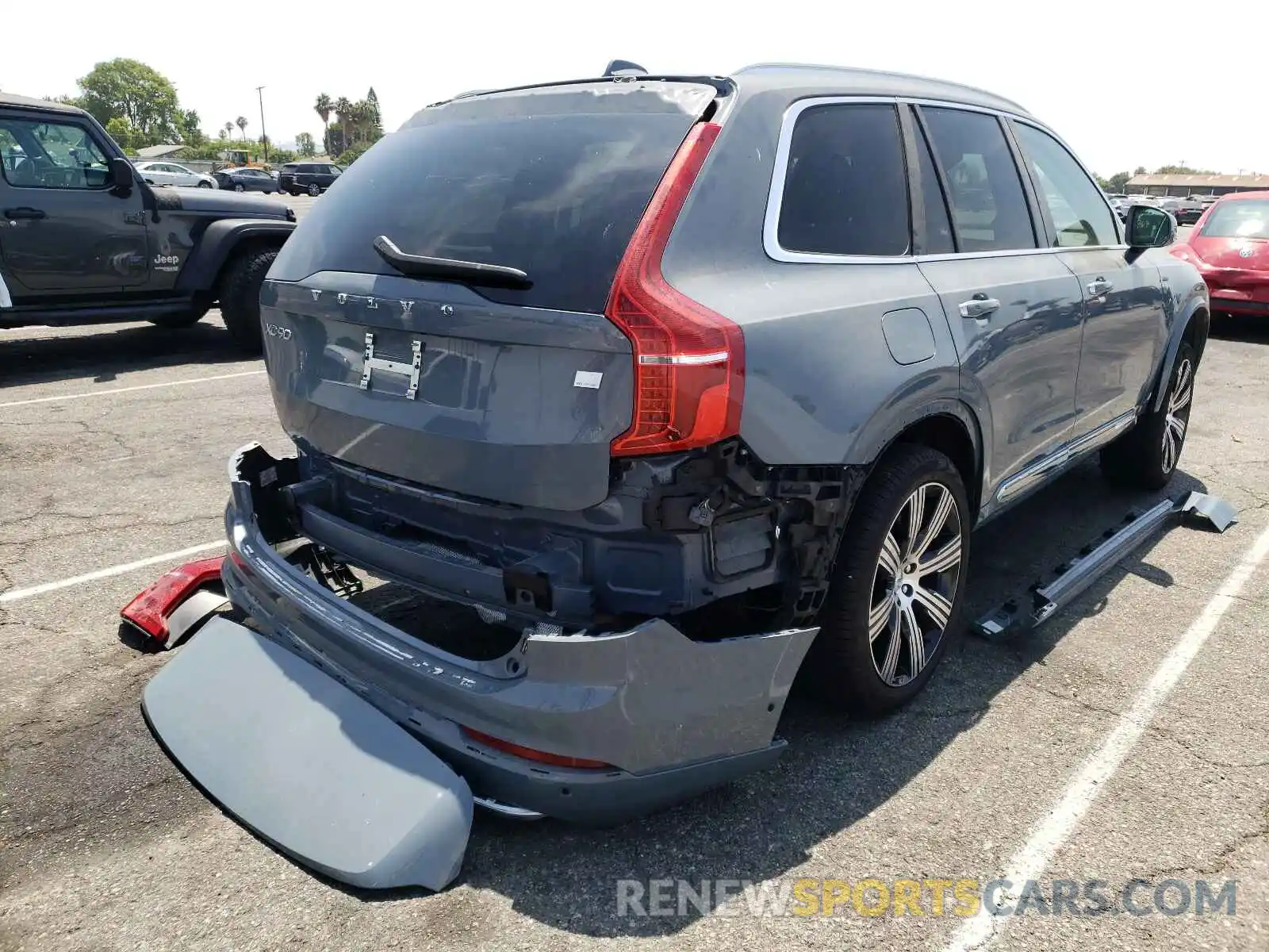 4 Photograph of a damaged car YV4BR00L8M1679277 VOLVO XC90 T8 RE 2021