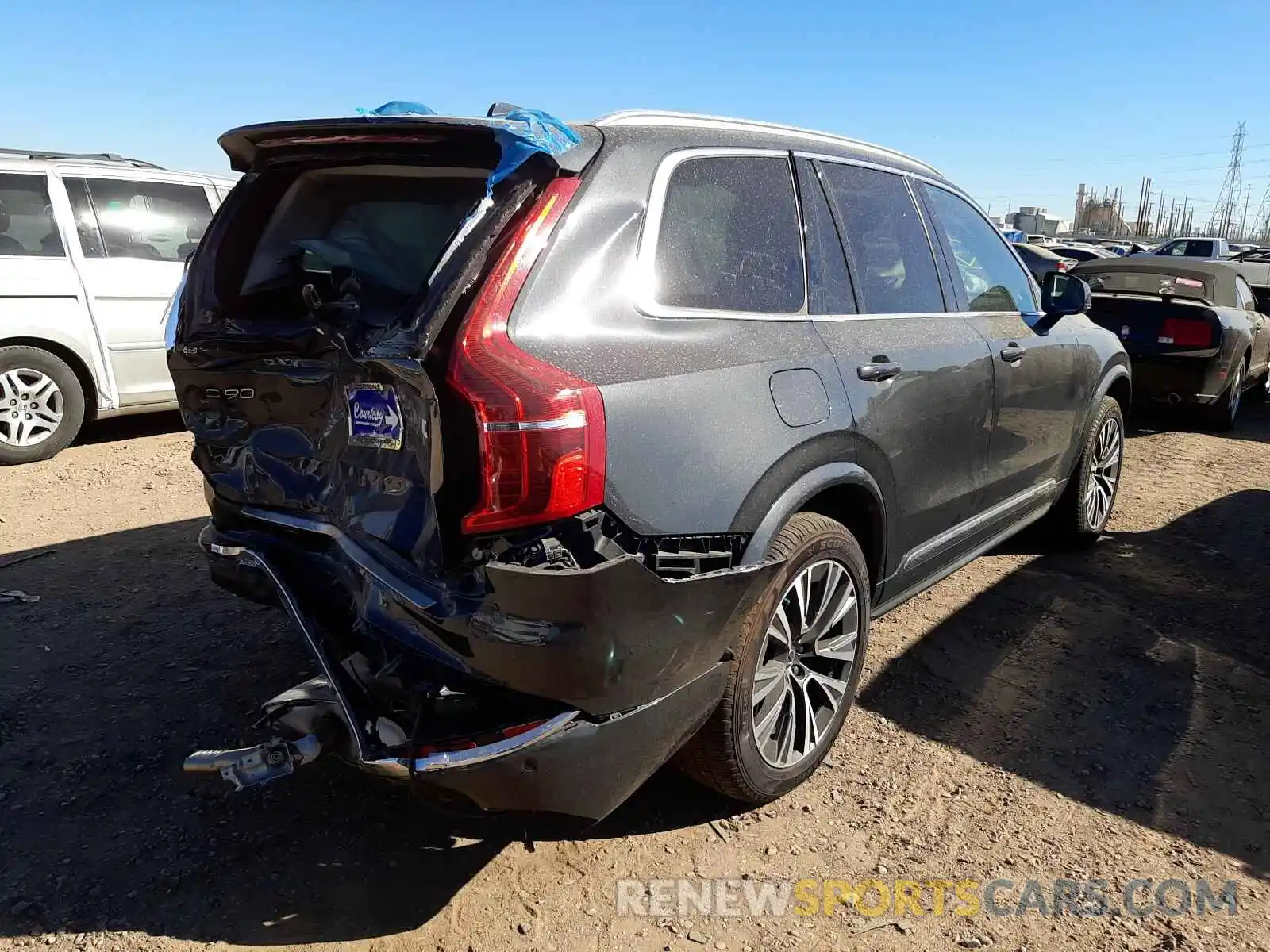 4 Photograph of a damaged car YV4BR0CK0M1746117 VOLVO XC90 T8 RE 2021