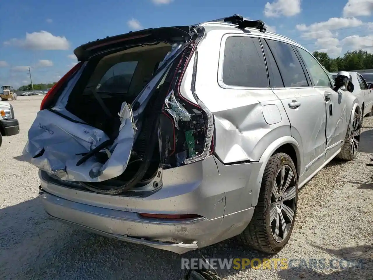 4 Photograph of a damaged car YV4BR0CL4M1725490 VOLVO XC90 T8 RE 2021