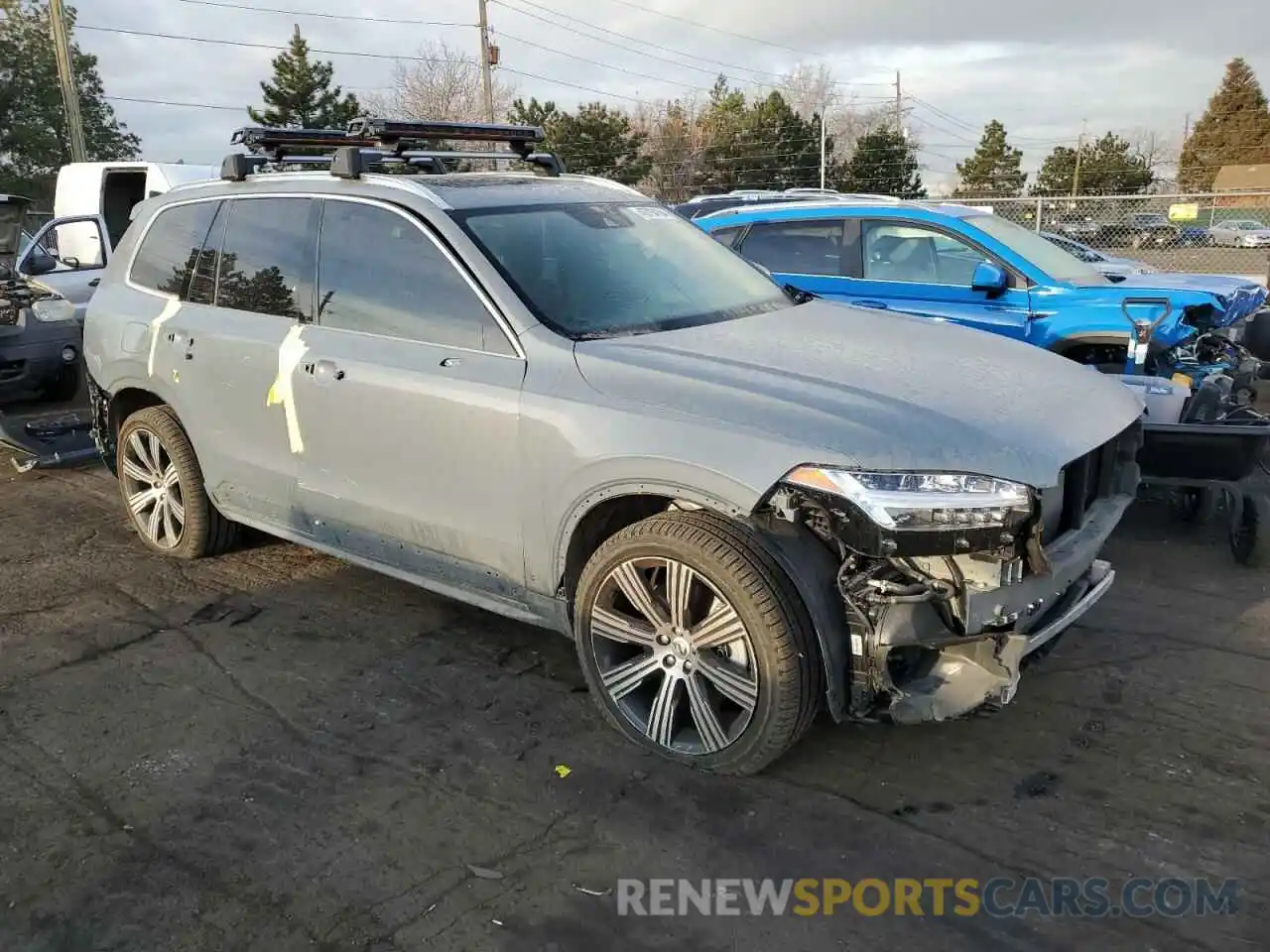 4 Photograph of a damaged car YV4BR0CL6N1817556 VOLVO XC90 T8 RE 2022