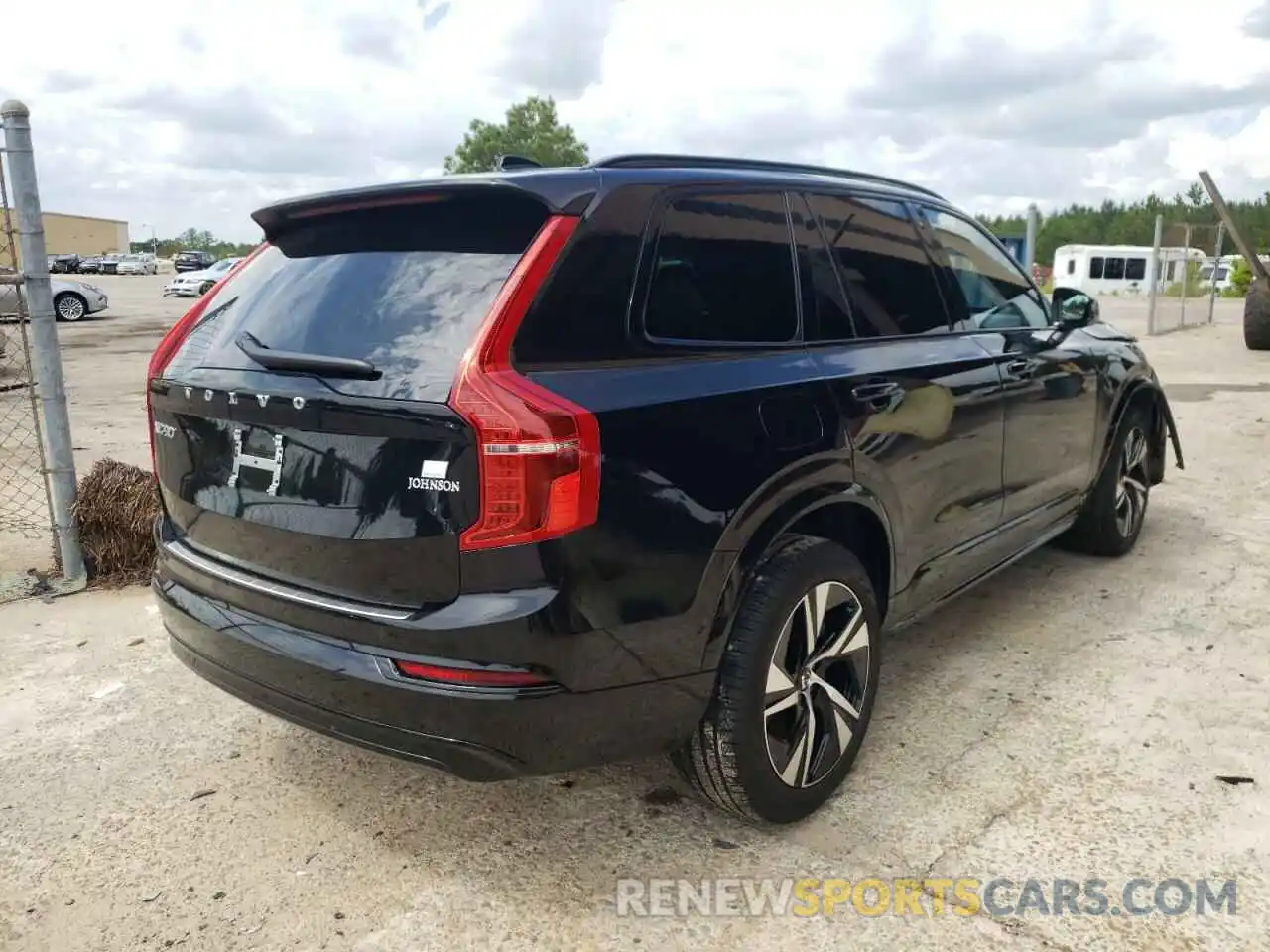 4 Photograph of a damaged car YV4H60CM0N1848278 VOLVO XC90 T8 RE 2022