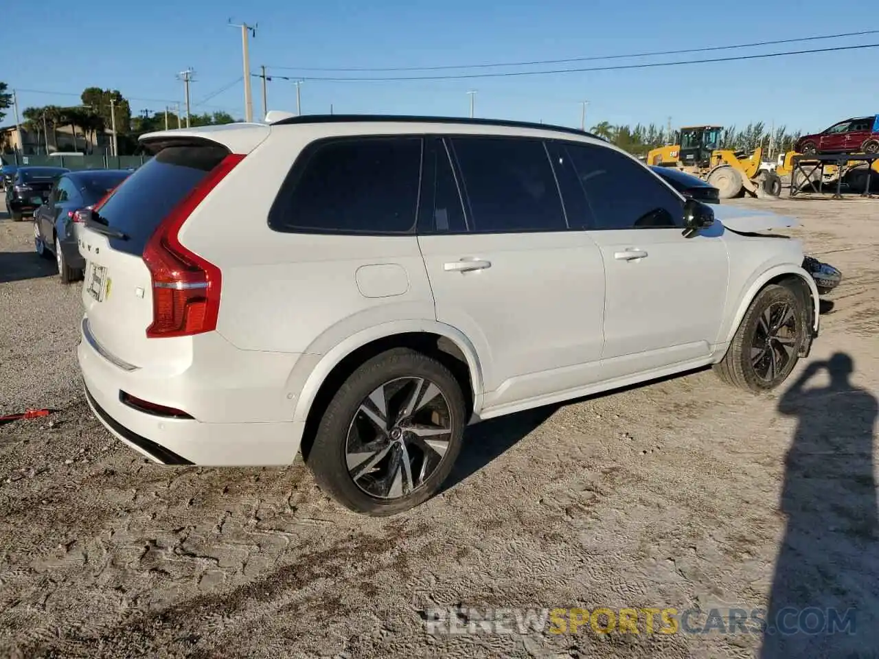 3 Photograph of a damaged car YV4H60CMXN1828183 VOLVO XC90 T8 RE 2022